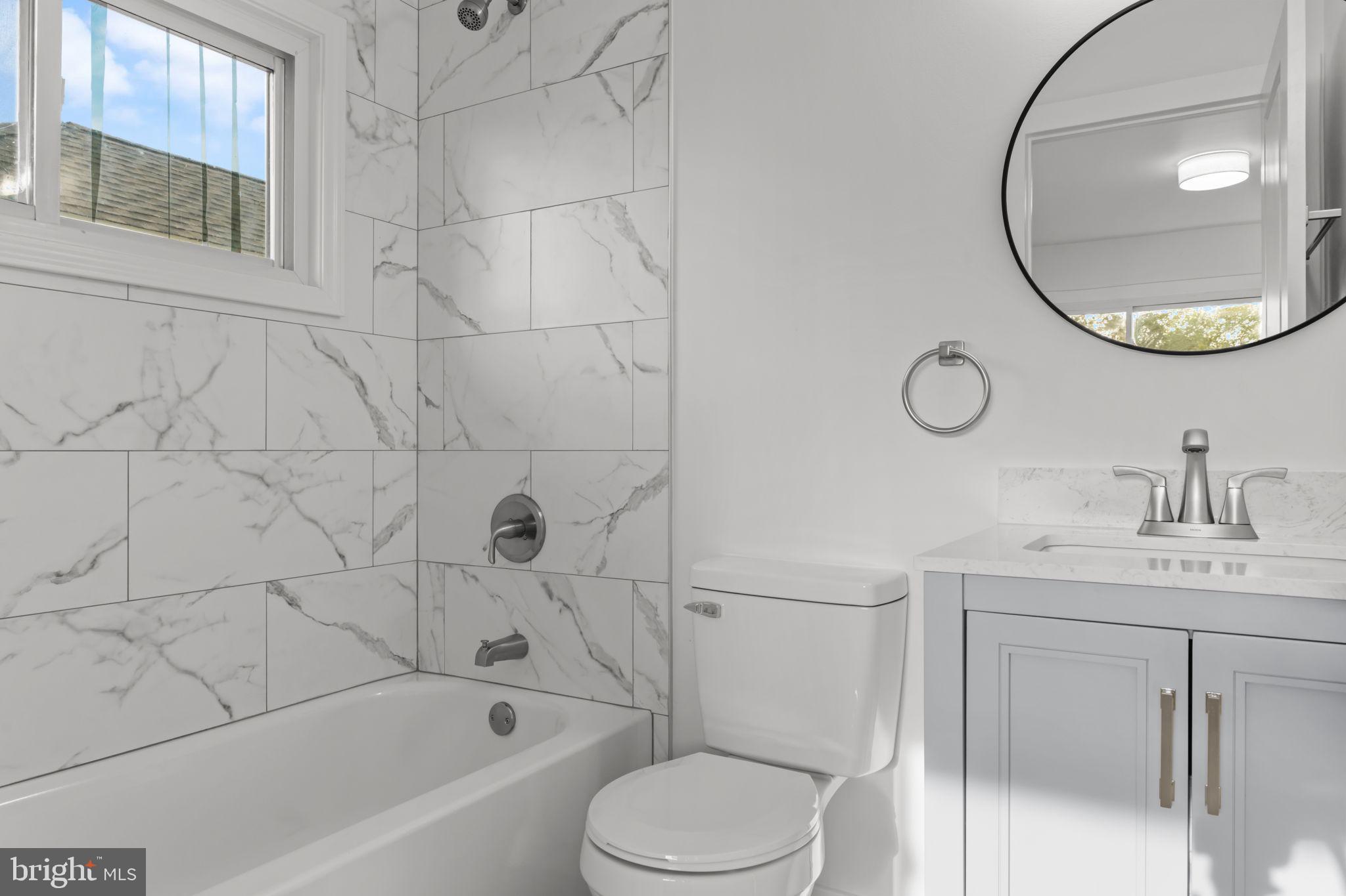 INDIAN CREEK - Residential Lease