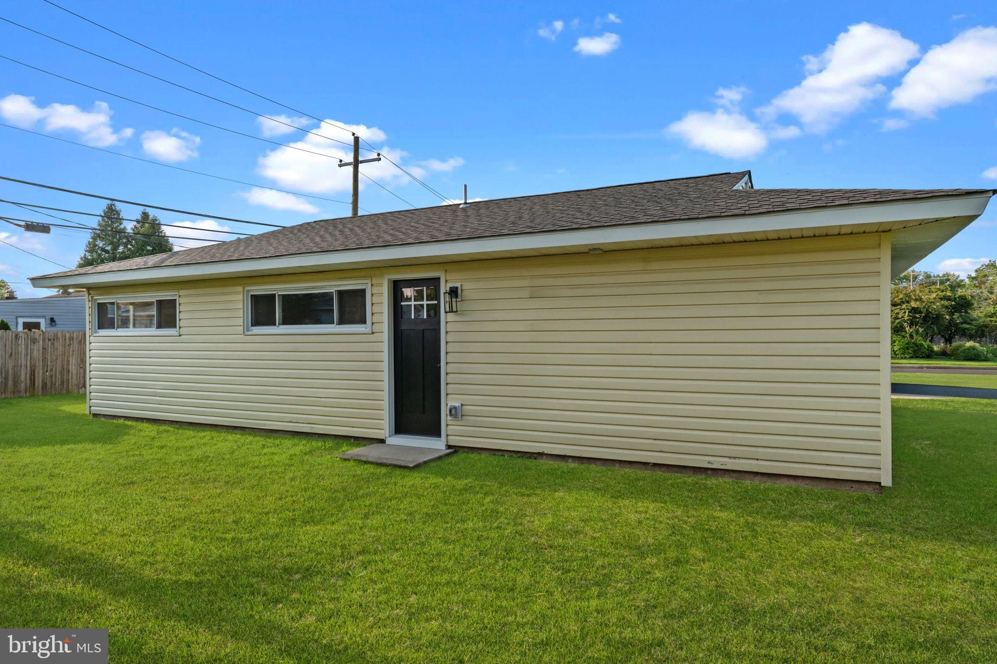 INDIAN CREEK - Residential Lease