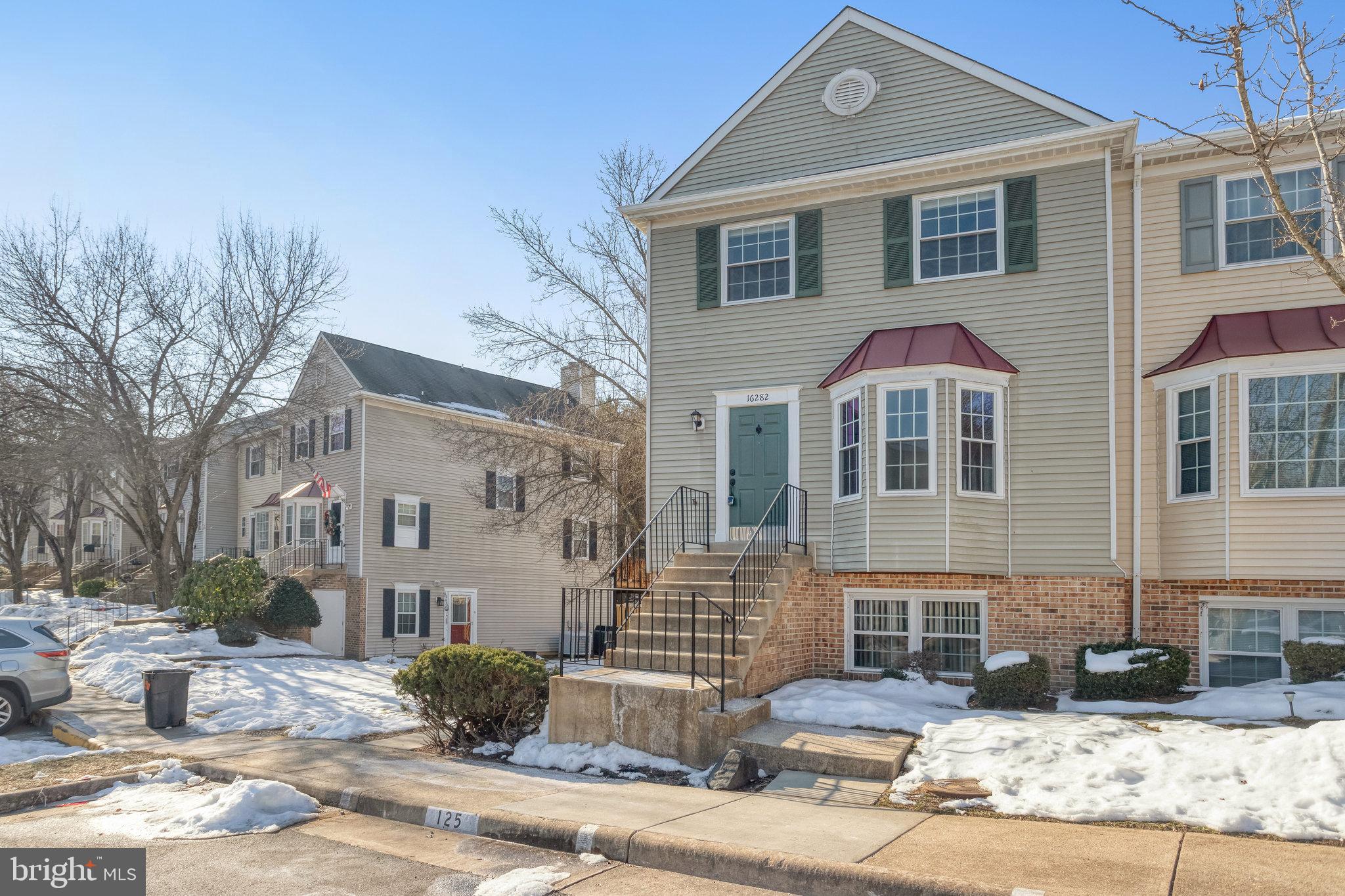 STOCKBRIDGE CONDO - Residential Lease