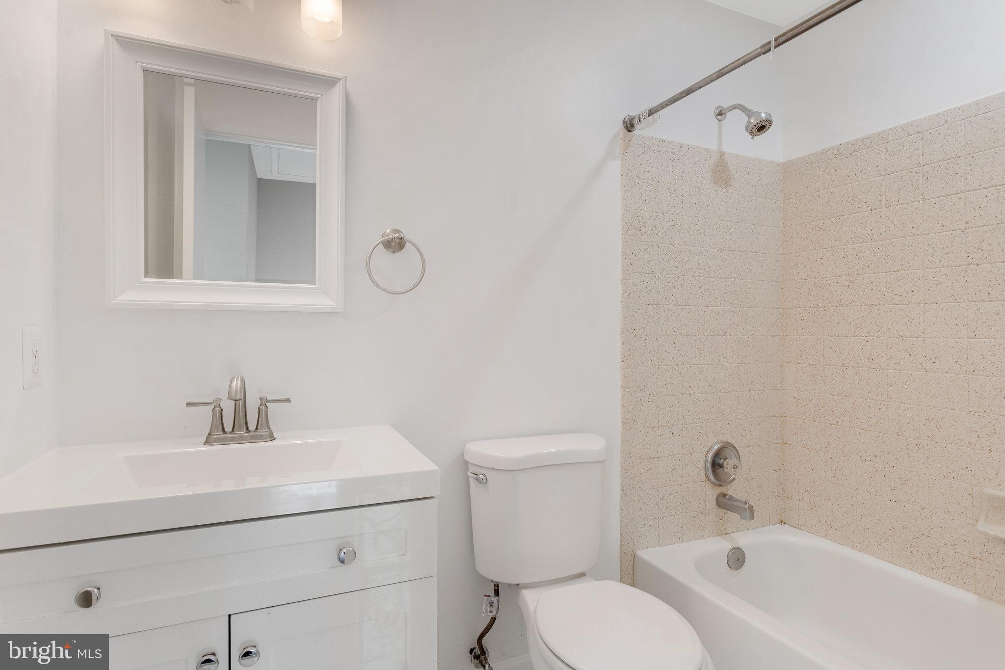 STOCKBRIDGE CONDO - Residential Lease