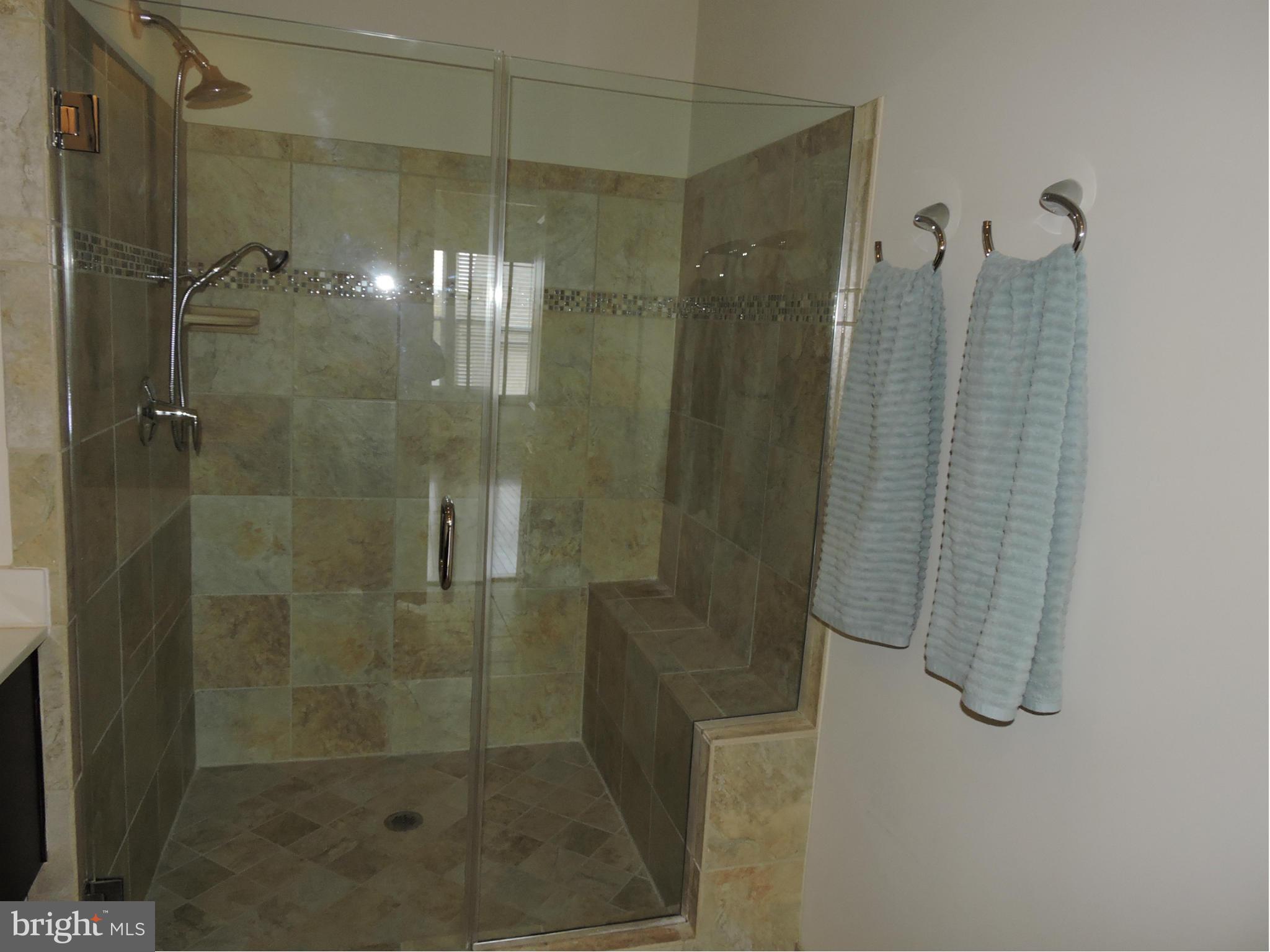 ONE LOUDOUN LANDBAY C - Residential Lease