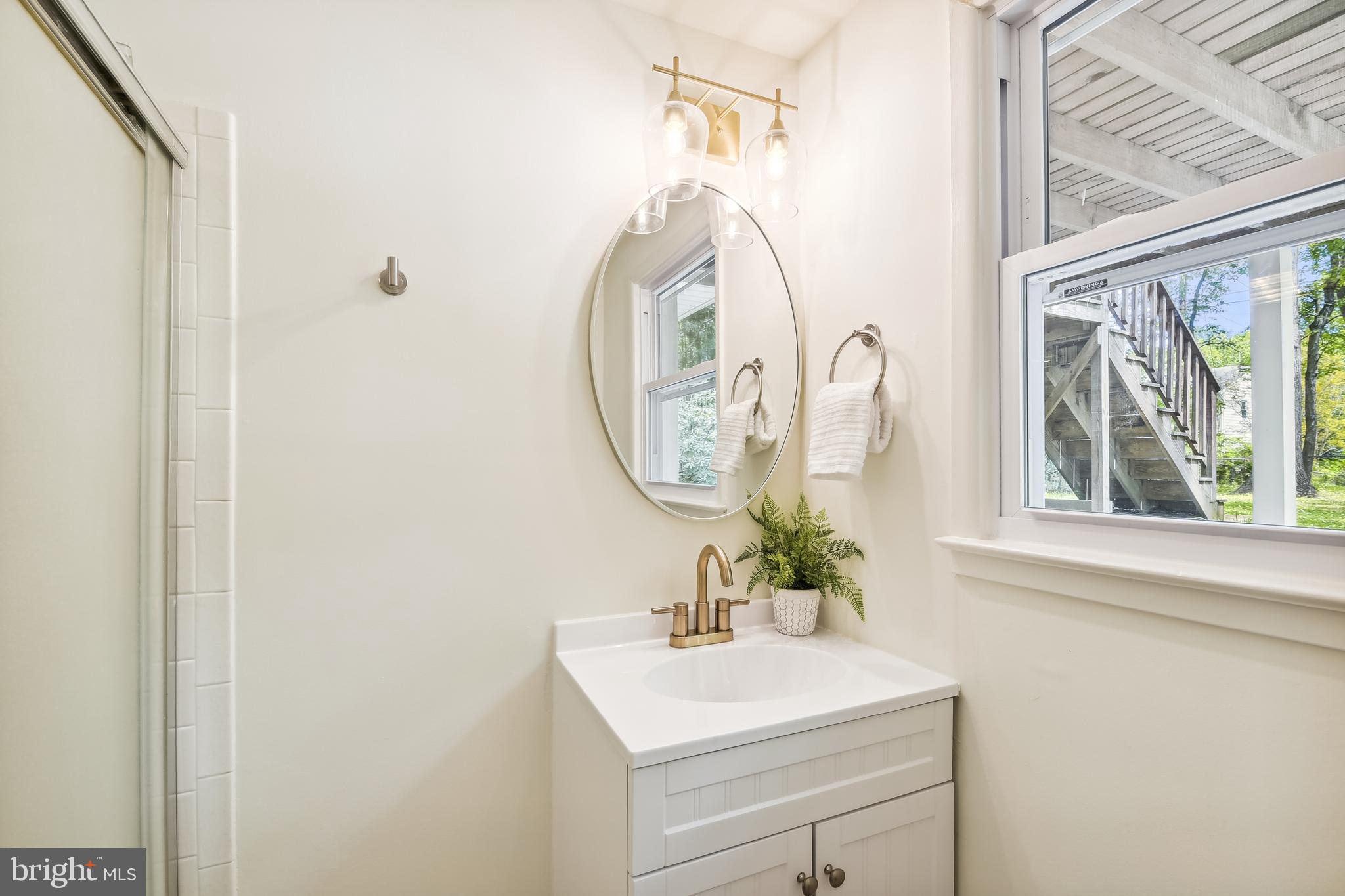 ANCHORAGE - Residential