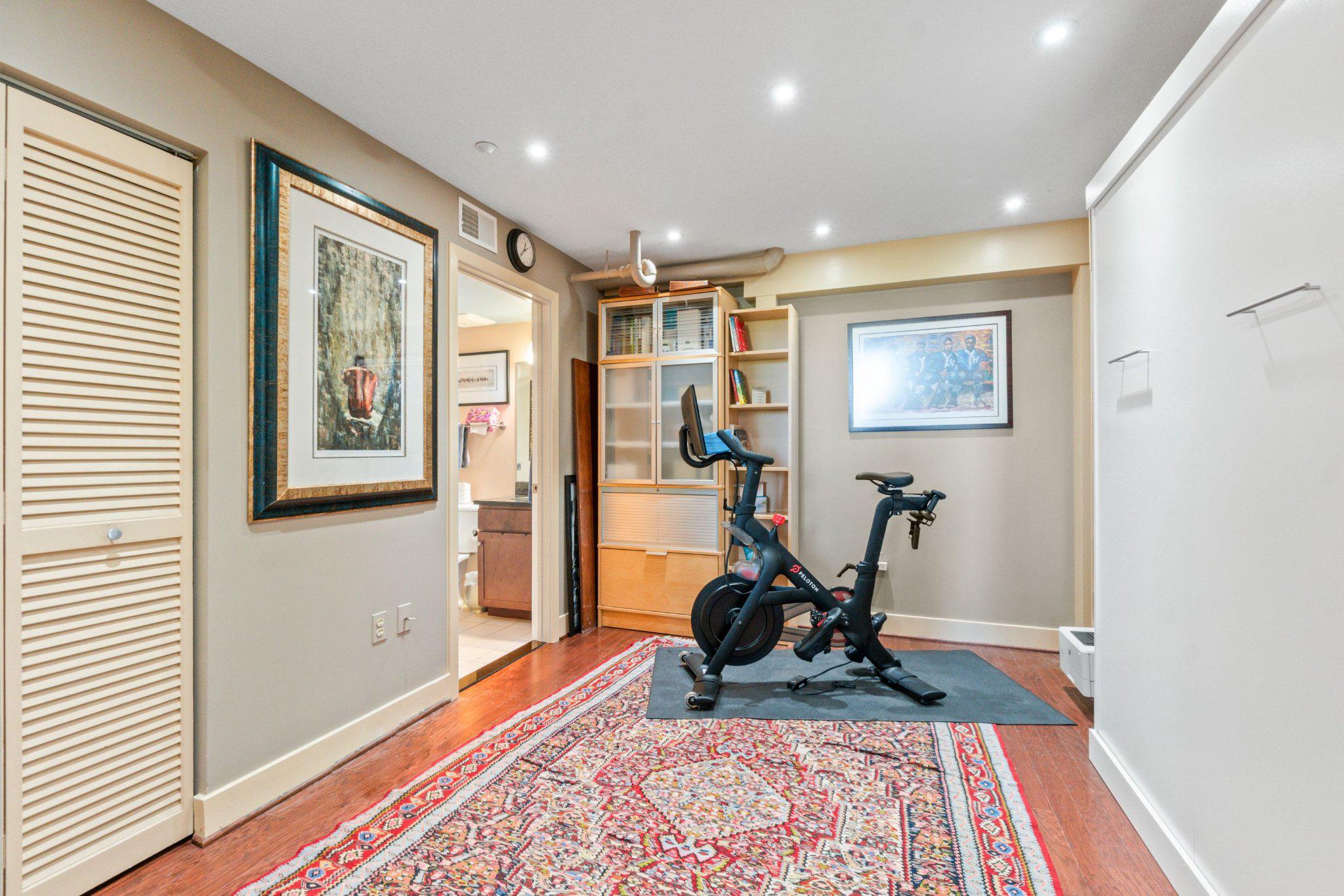 DOWNTOWN SILVER SPRING - Residential