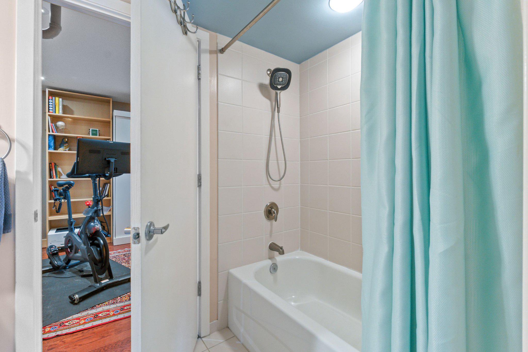 DOWNTOWN SILVER SPRING - Residential