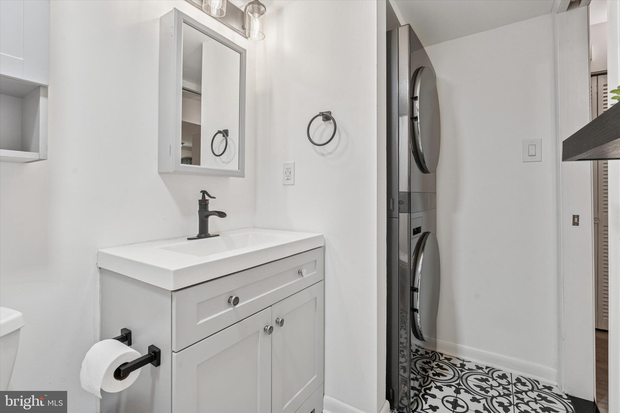 ROXBOROUGH - Residential