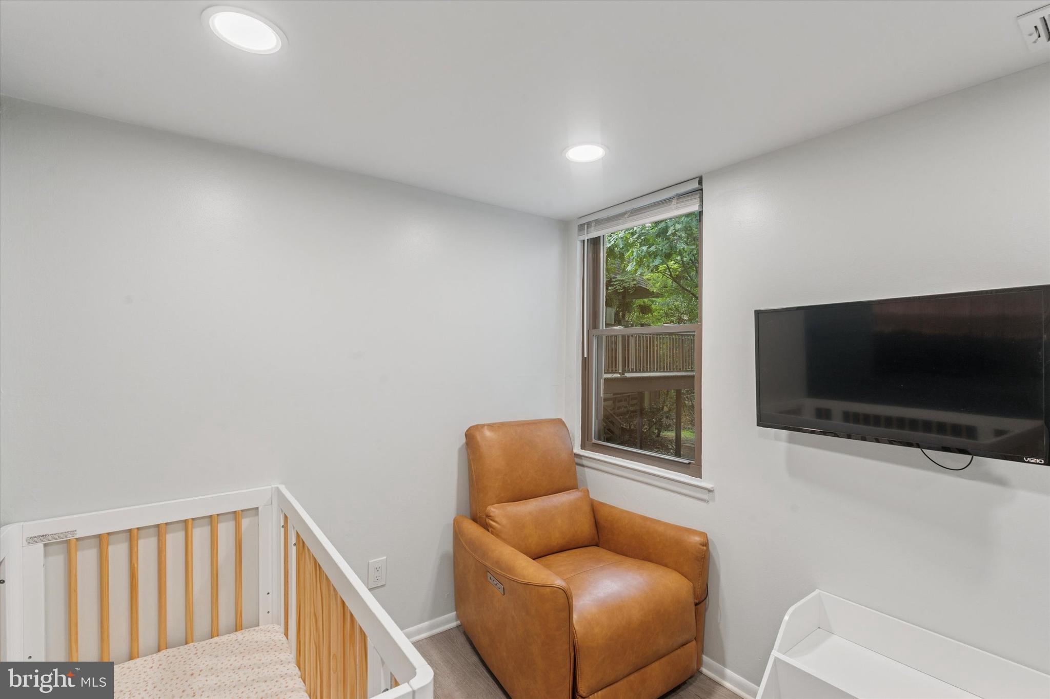 ROXBOROUGH - Residential