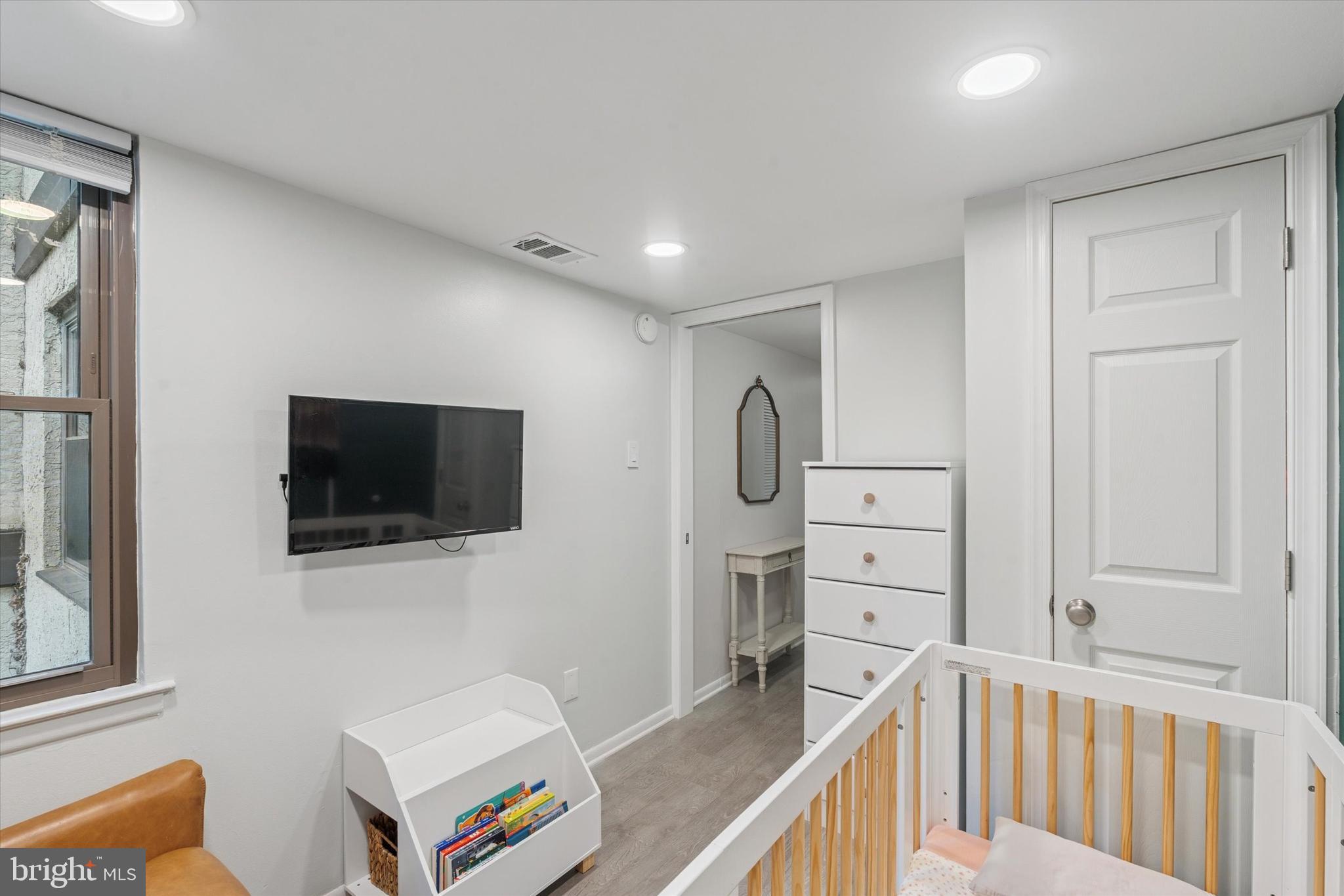 ROXBOROUGH - Residential