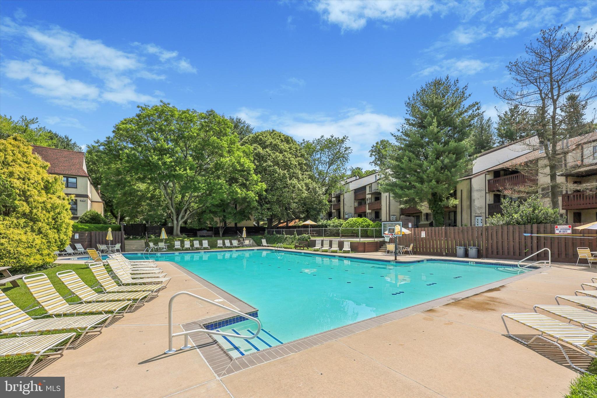 ROXBOROUGH - Residential