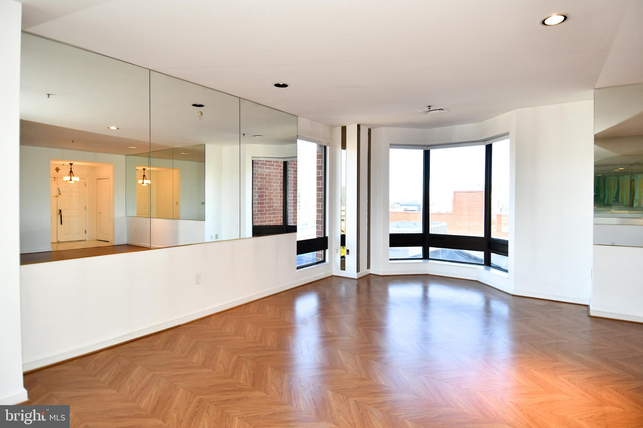 INNER HARBOR - Residential