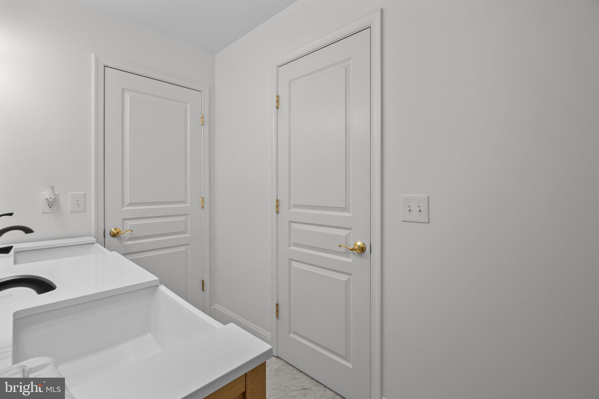 BEDMINSTER SQUARE - Residential