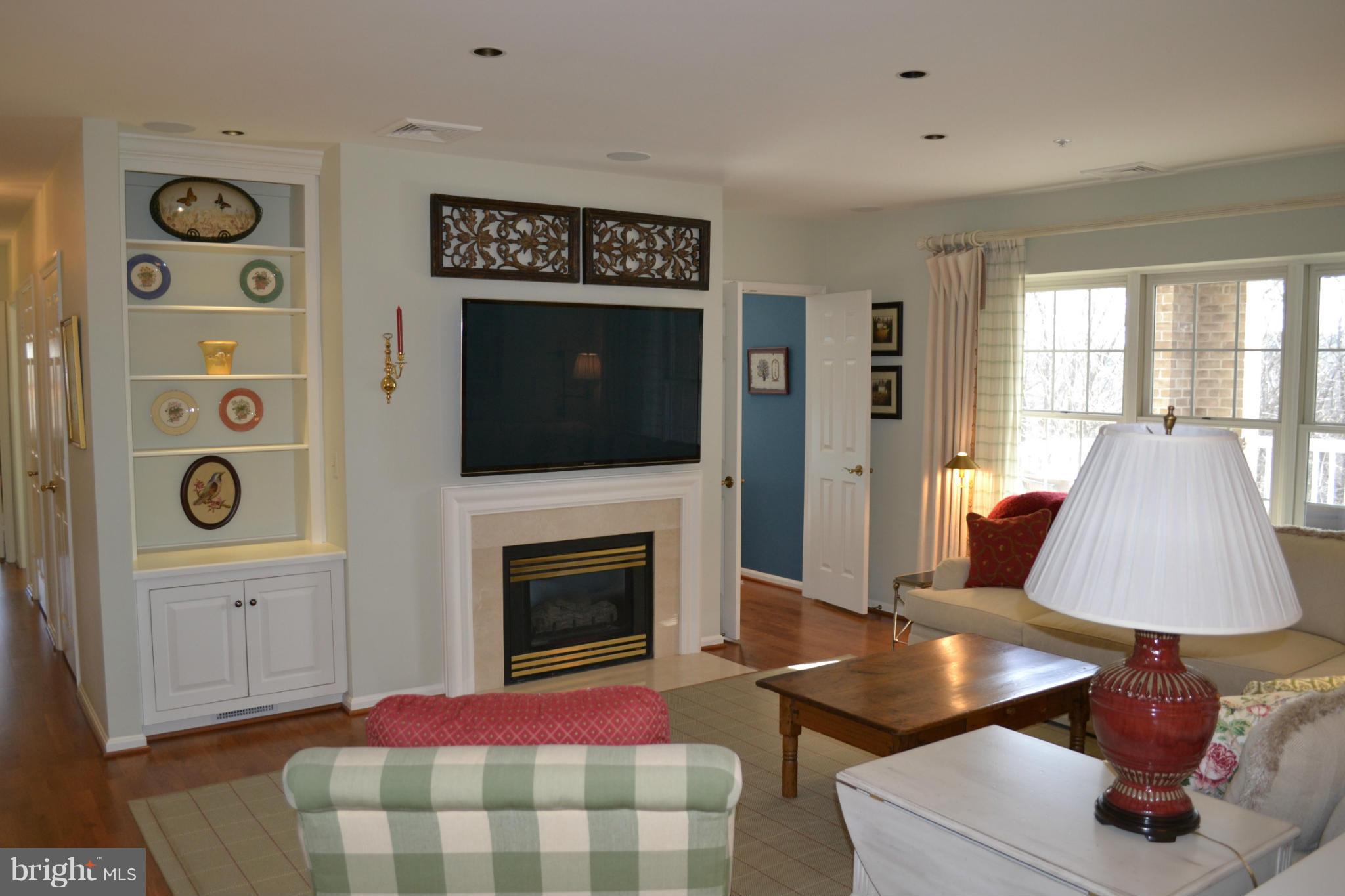 BELMONT FOREST - Residential