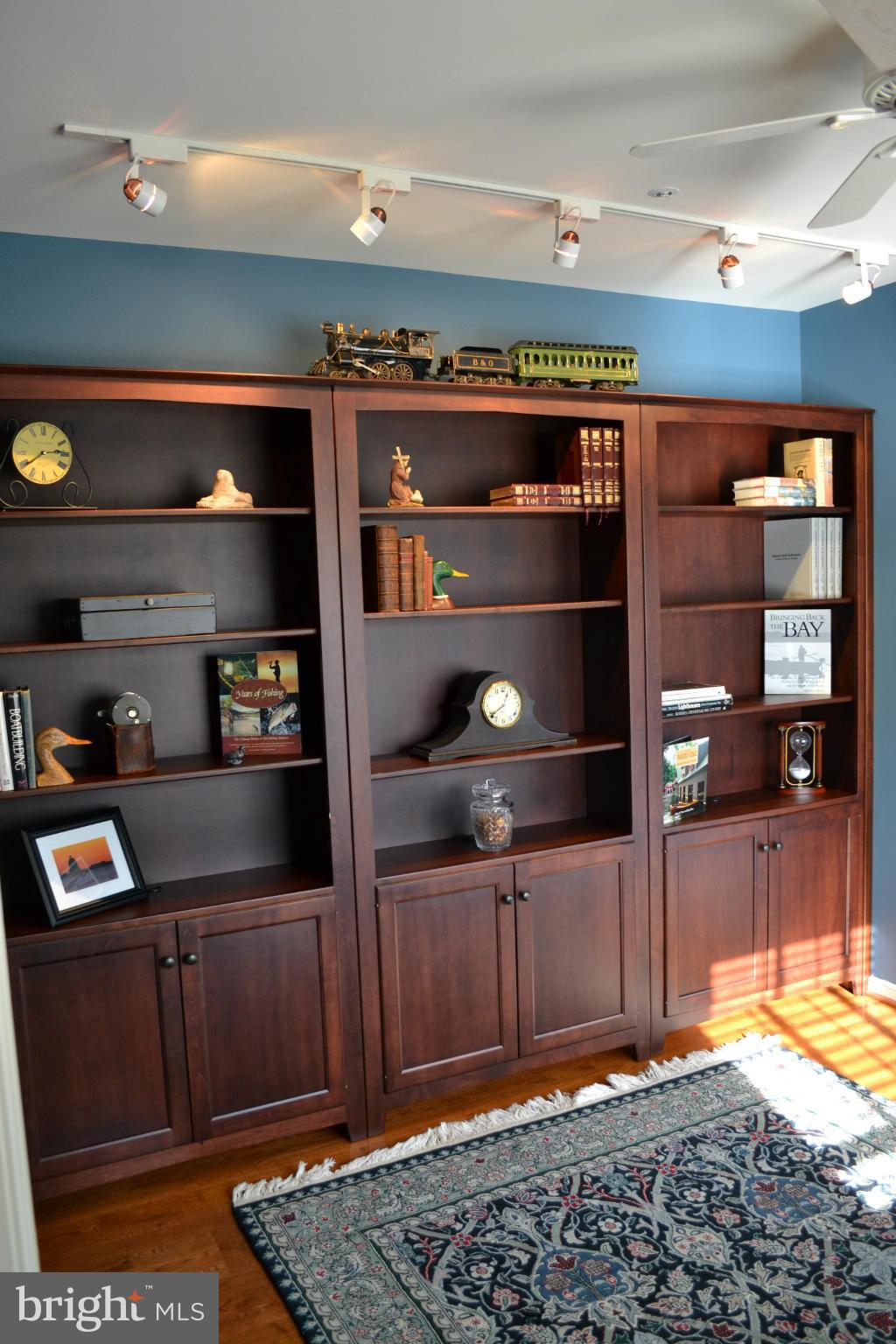 BELMONT FOREST - Residential