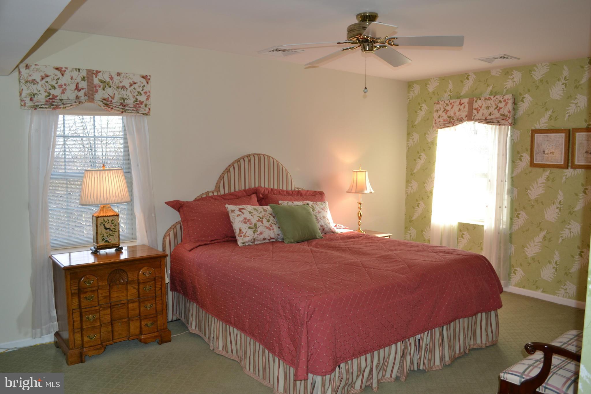 BELMONT FOREST - Residential