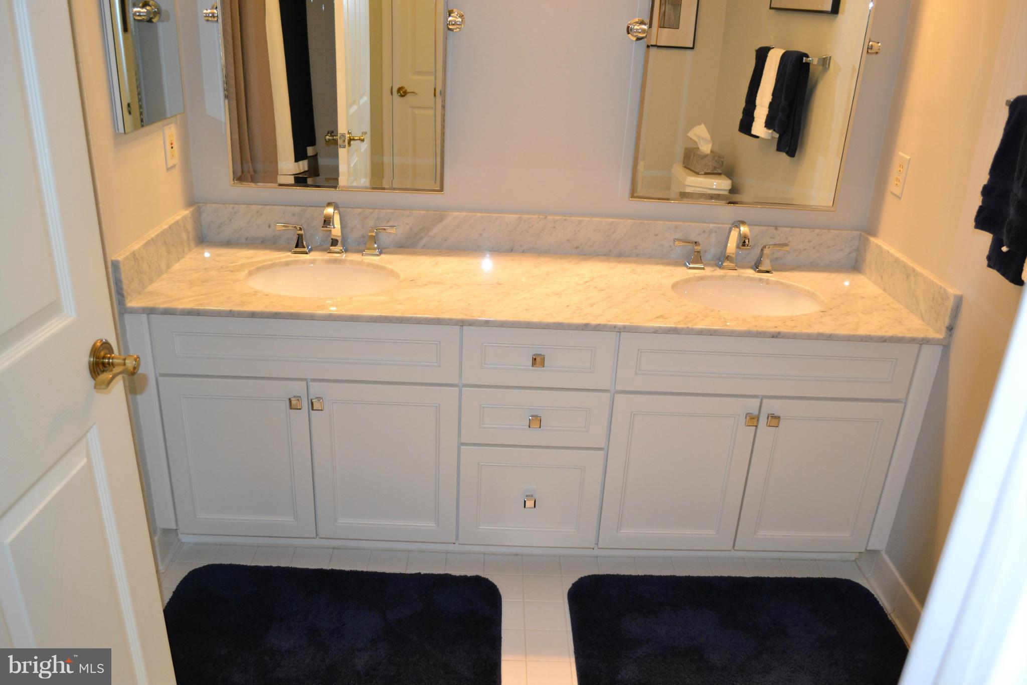 BELMONT FOREST - Residential