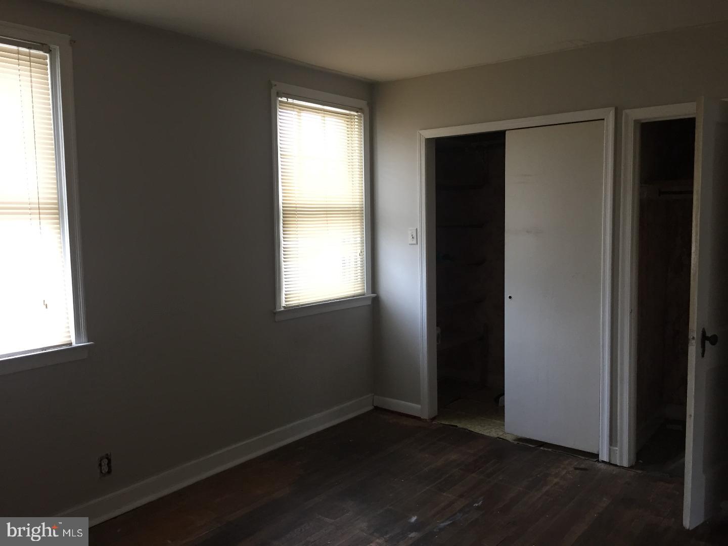 LAWNCREST - Residential