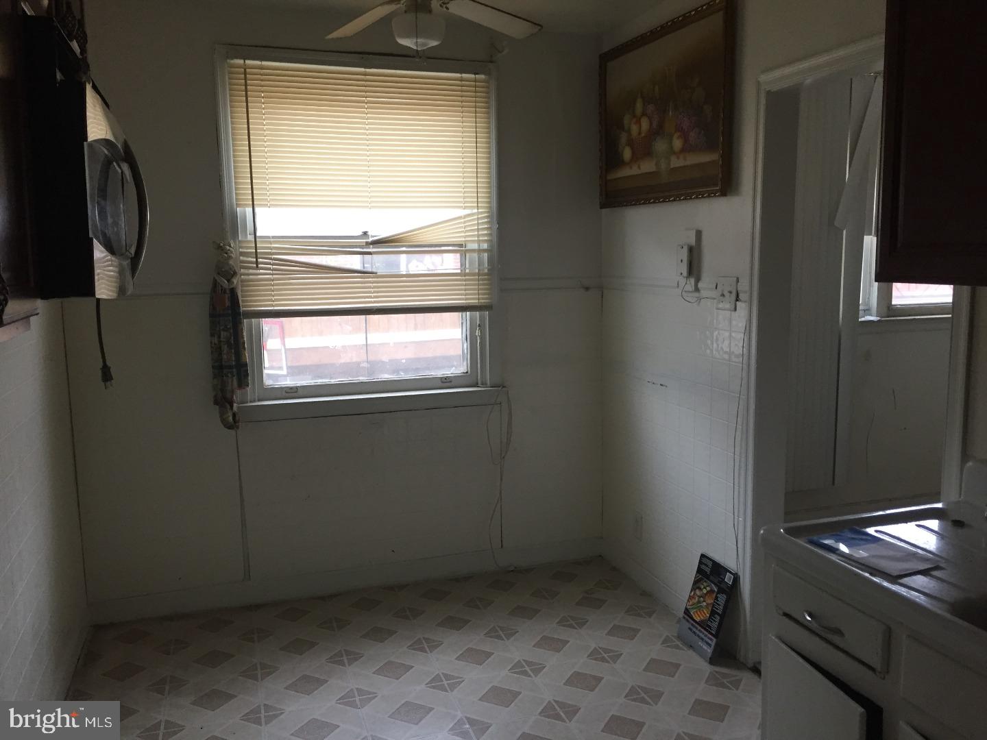 LAWNCREST - Residential