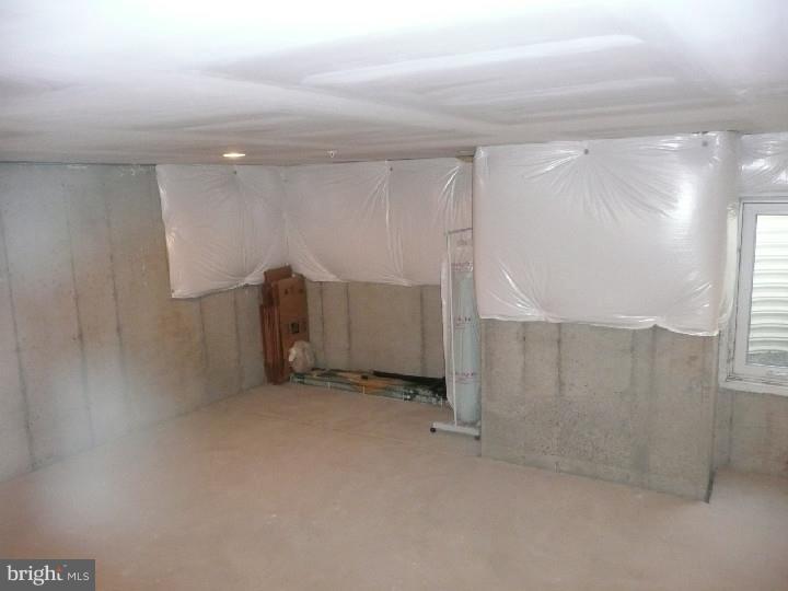 TH AT HERITAGE CNTR - Residential