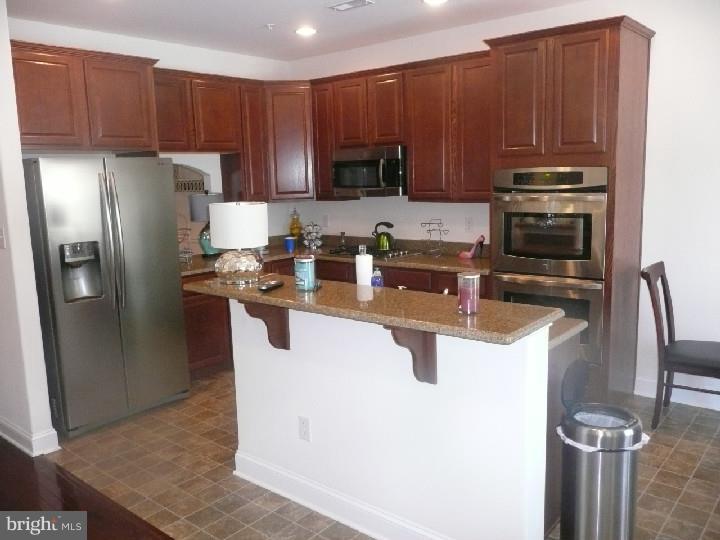 TH AT HERITAGE CNTR - Residential