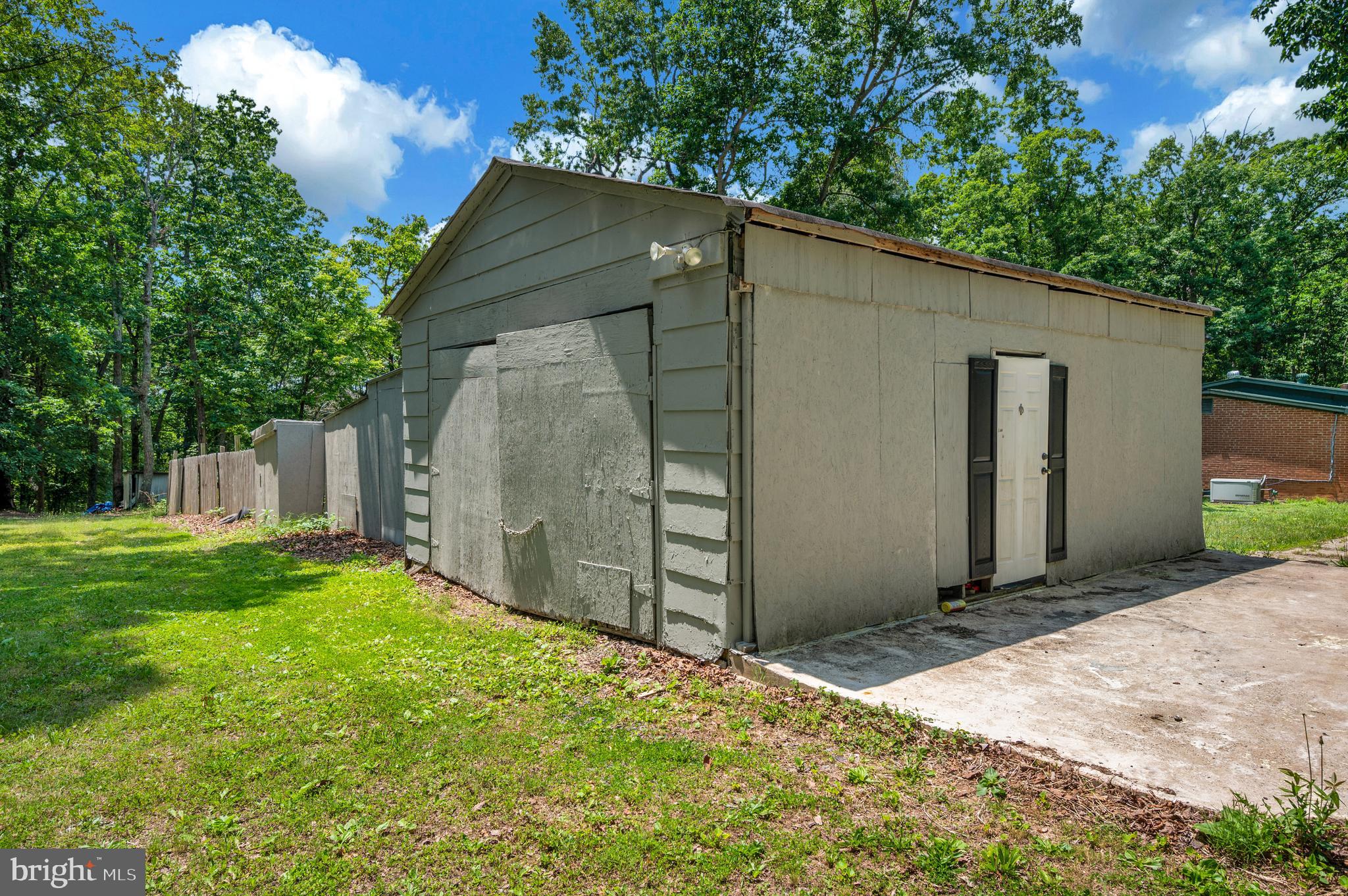 REBEL ACRES - Residential