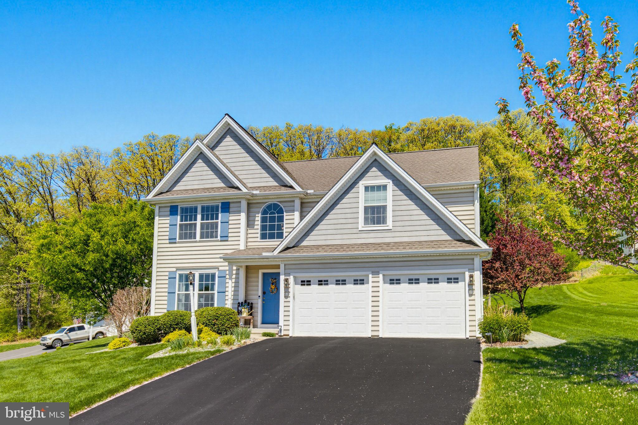 JAMES MEADOW - Residential
