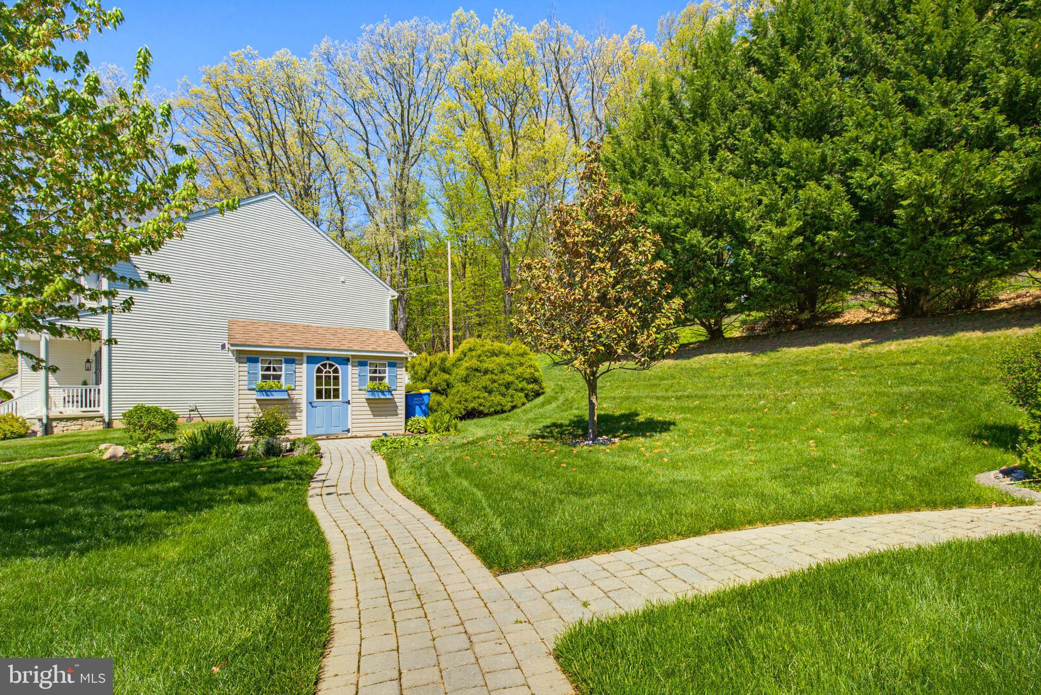 JAMES MEADOW - Residential