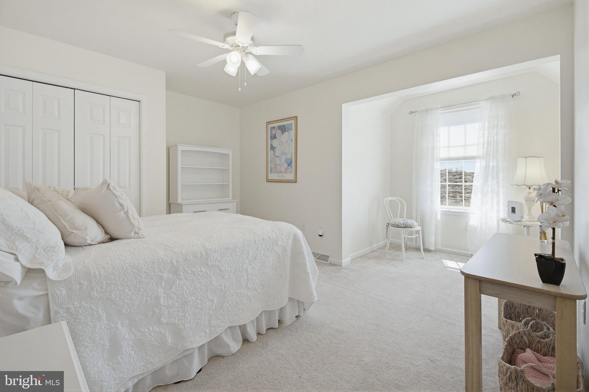JAMES MEADOW - Residential