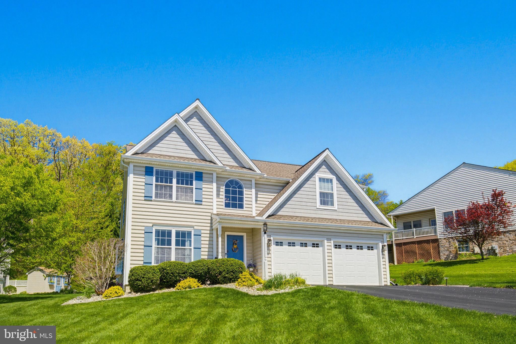 JAMES MEADOW - Residential