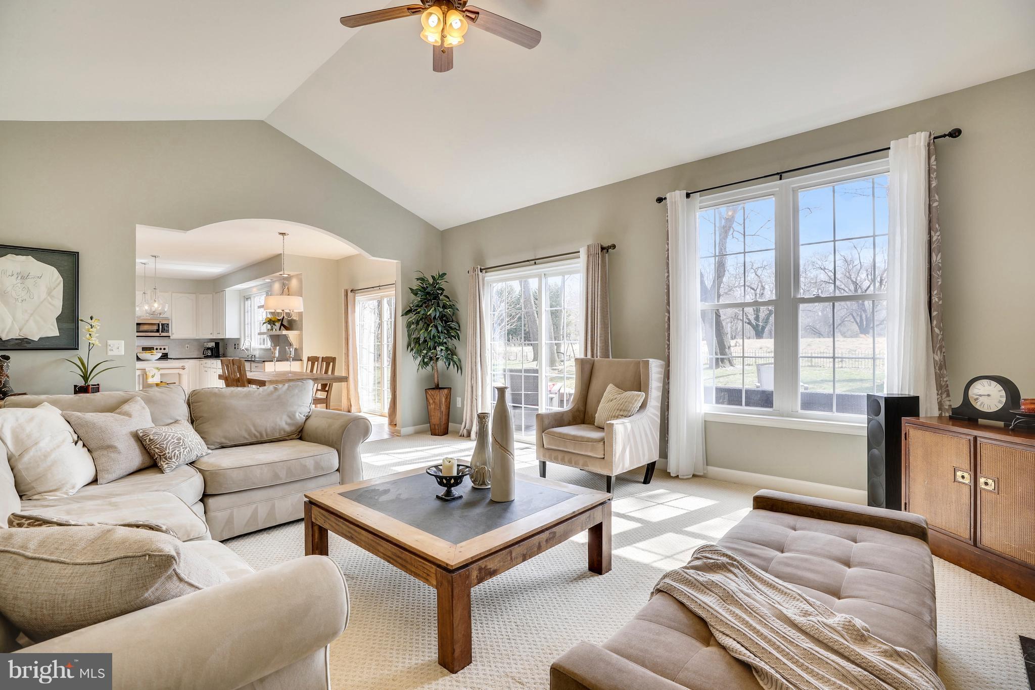 ANNAPOLIS ROADS - Residential