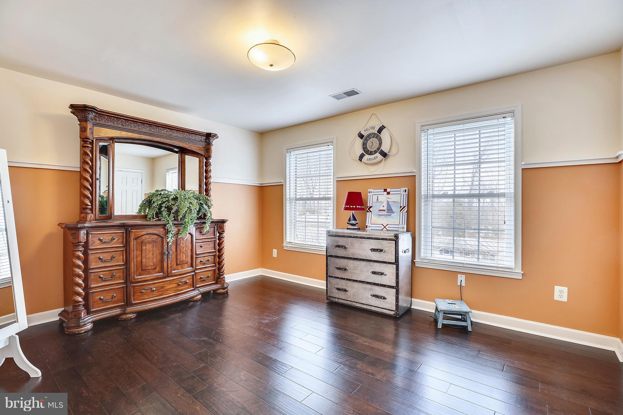 ANNAPOLIS ROADS - Residential