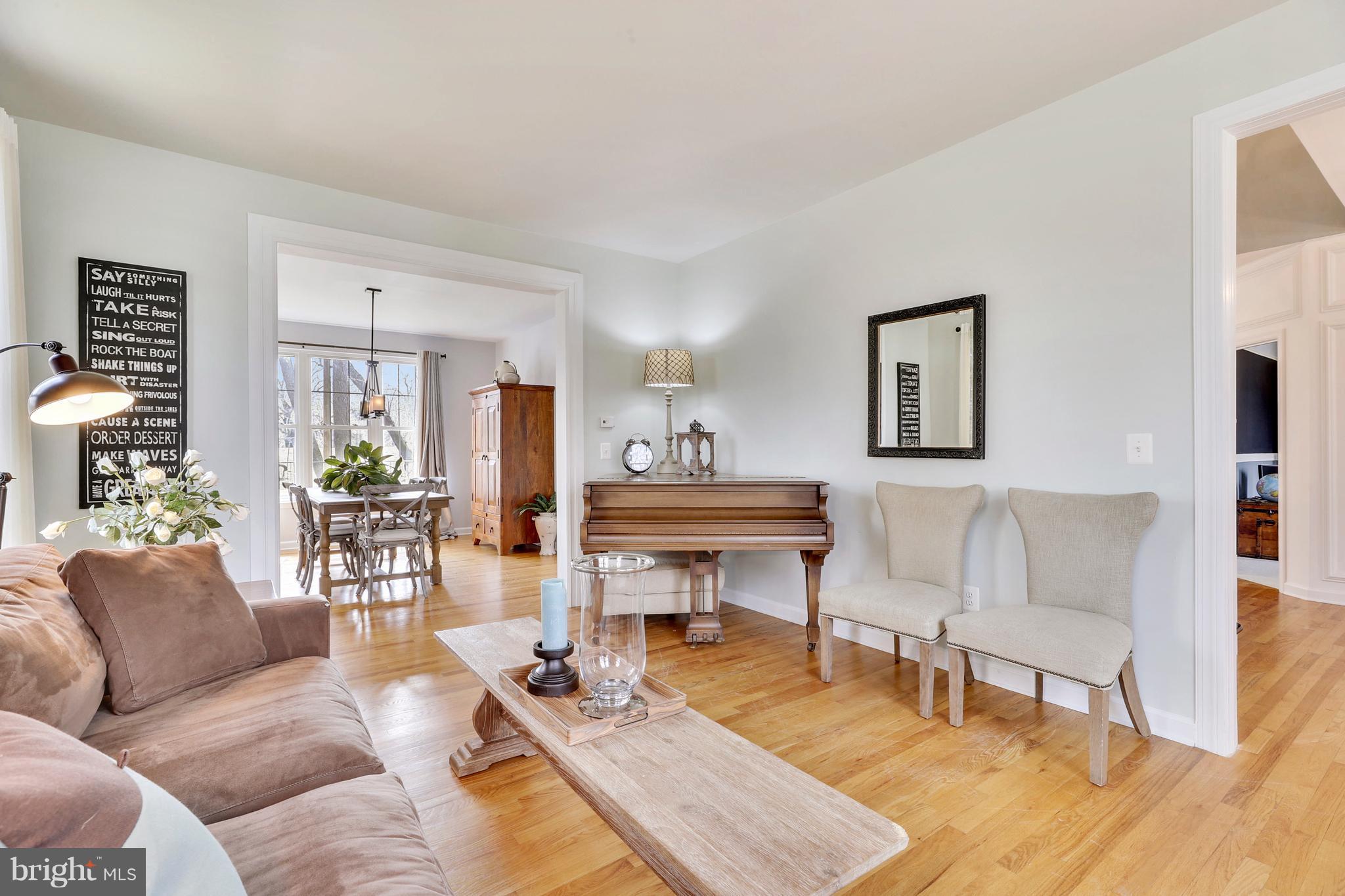 ANNAPOLIS ROADS - Residential