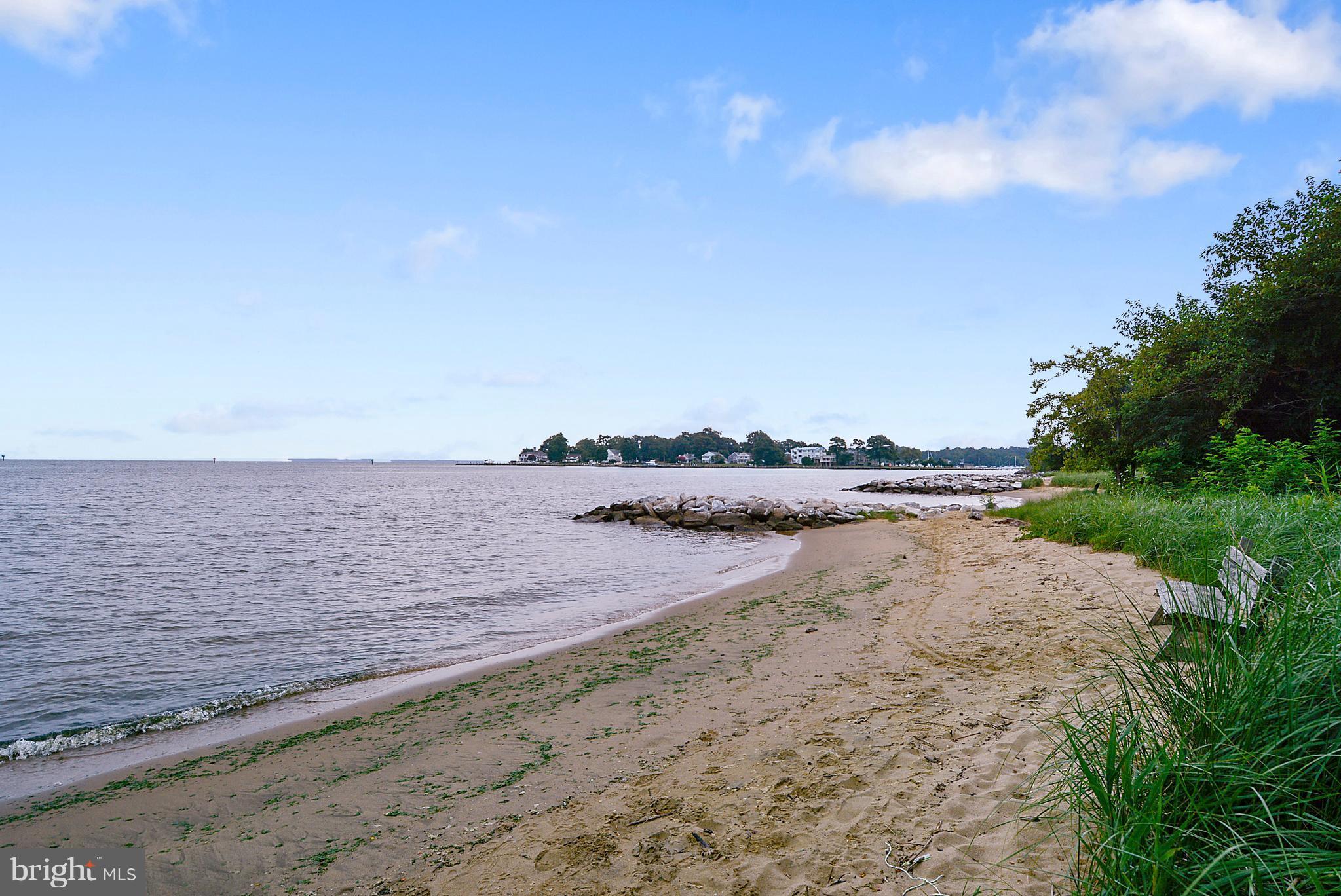 ANNAPOLIS ROADS - Residential