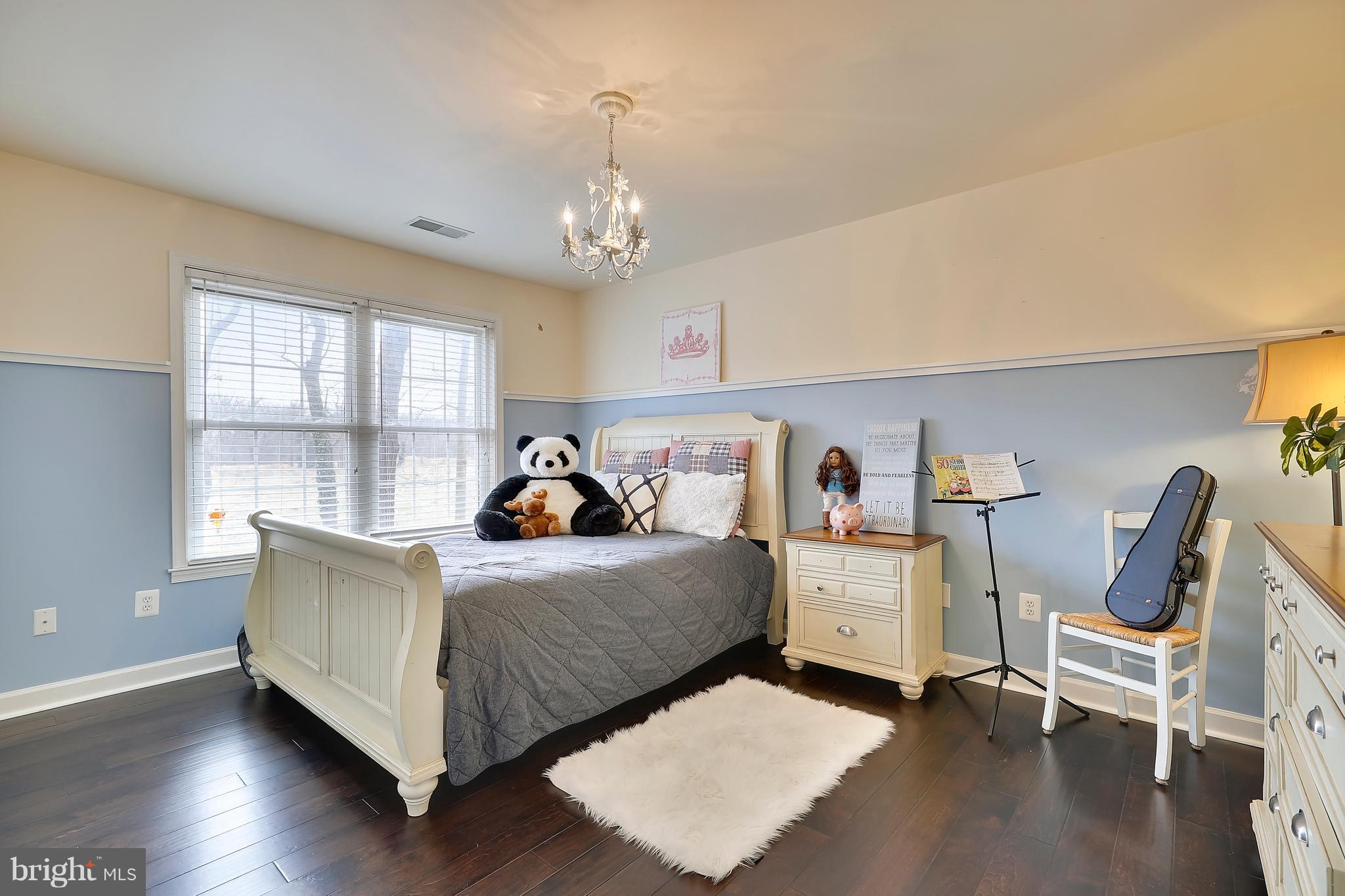 ANNAPOLIS ROADS - Residential