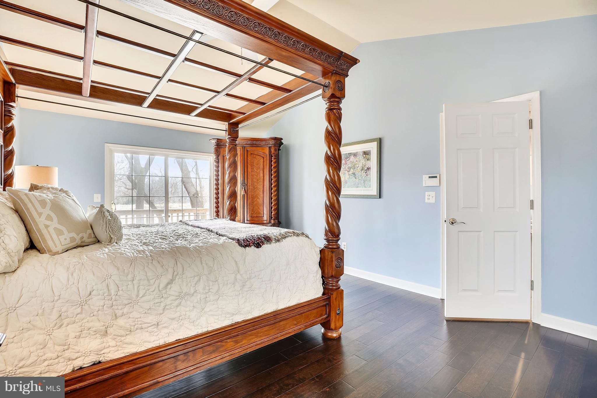 ANNAPOLIS ROADS - Residential