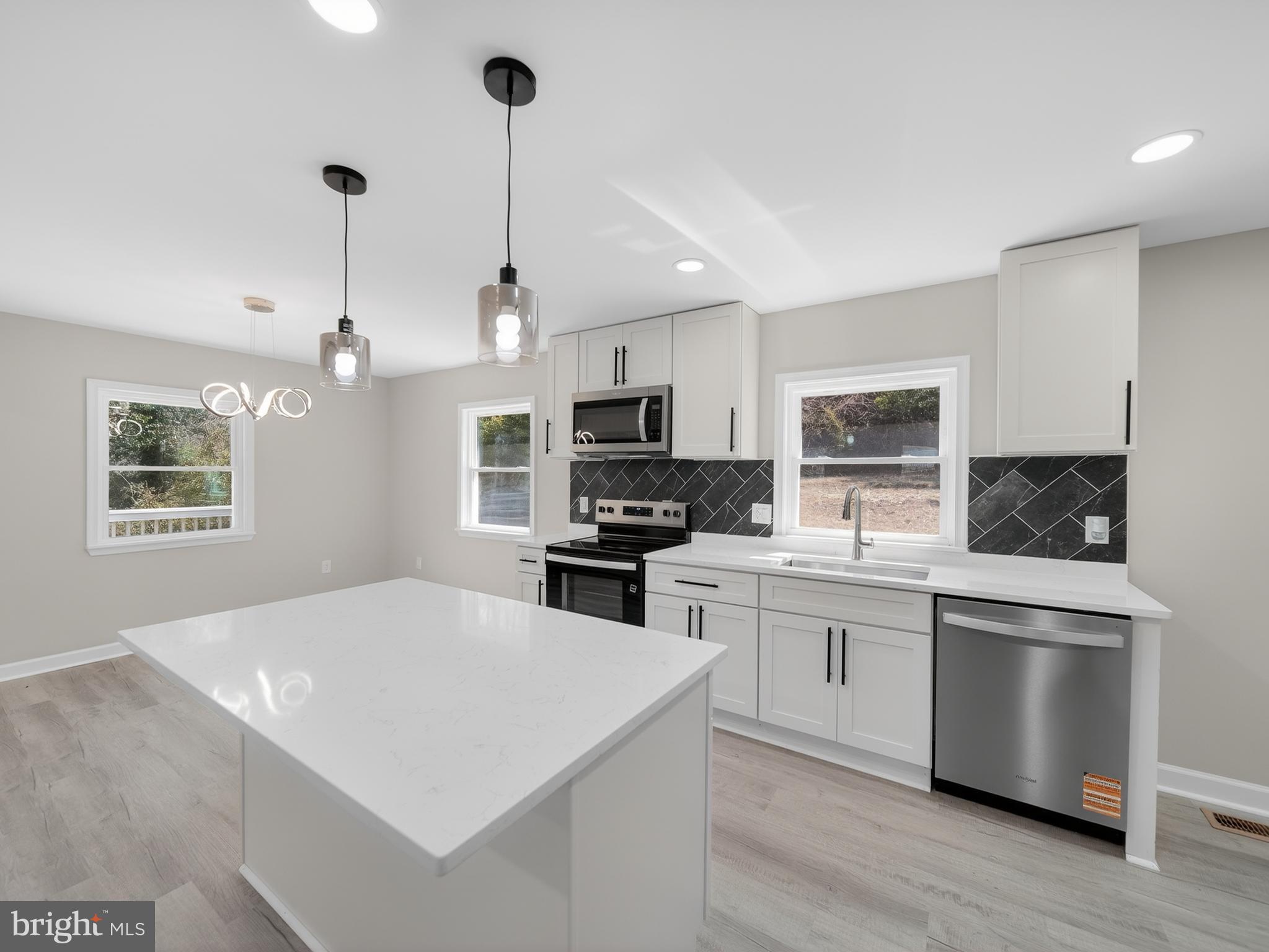 CHESAPEAKE HEIGHTS - Residential