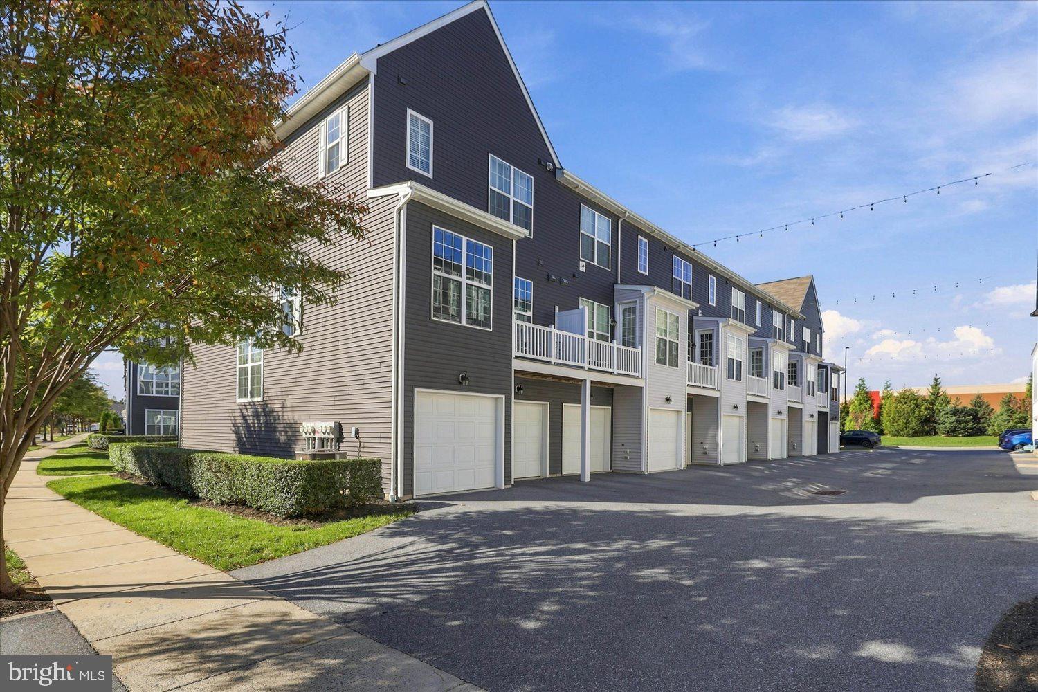 602 MAYER PLACE
