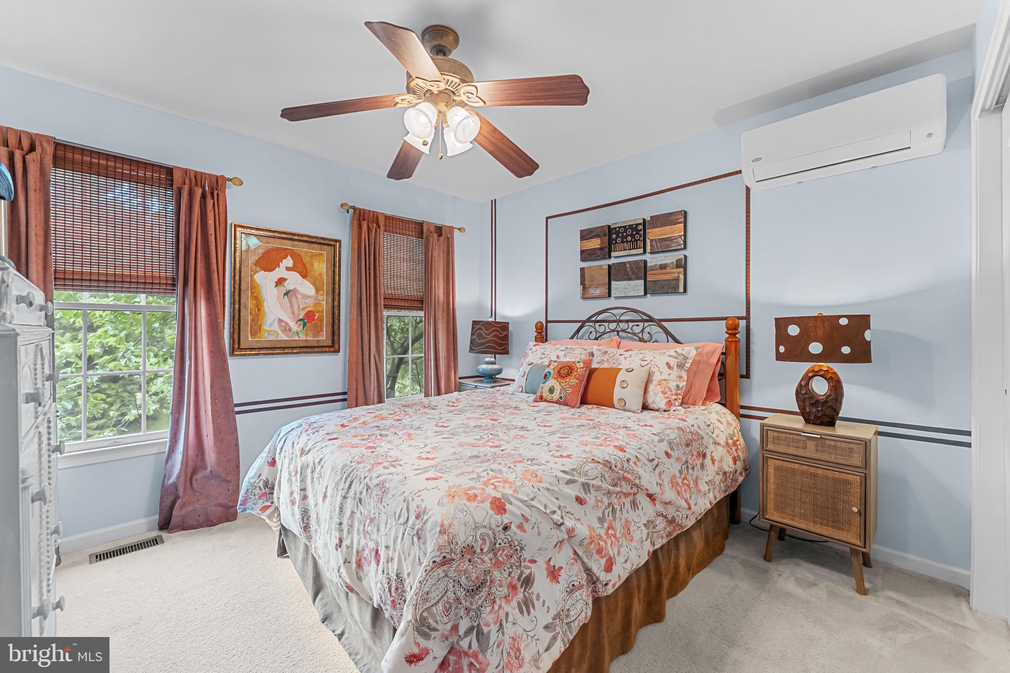 NEW BRITAIN WALK - Residential