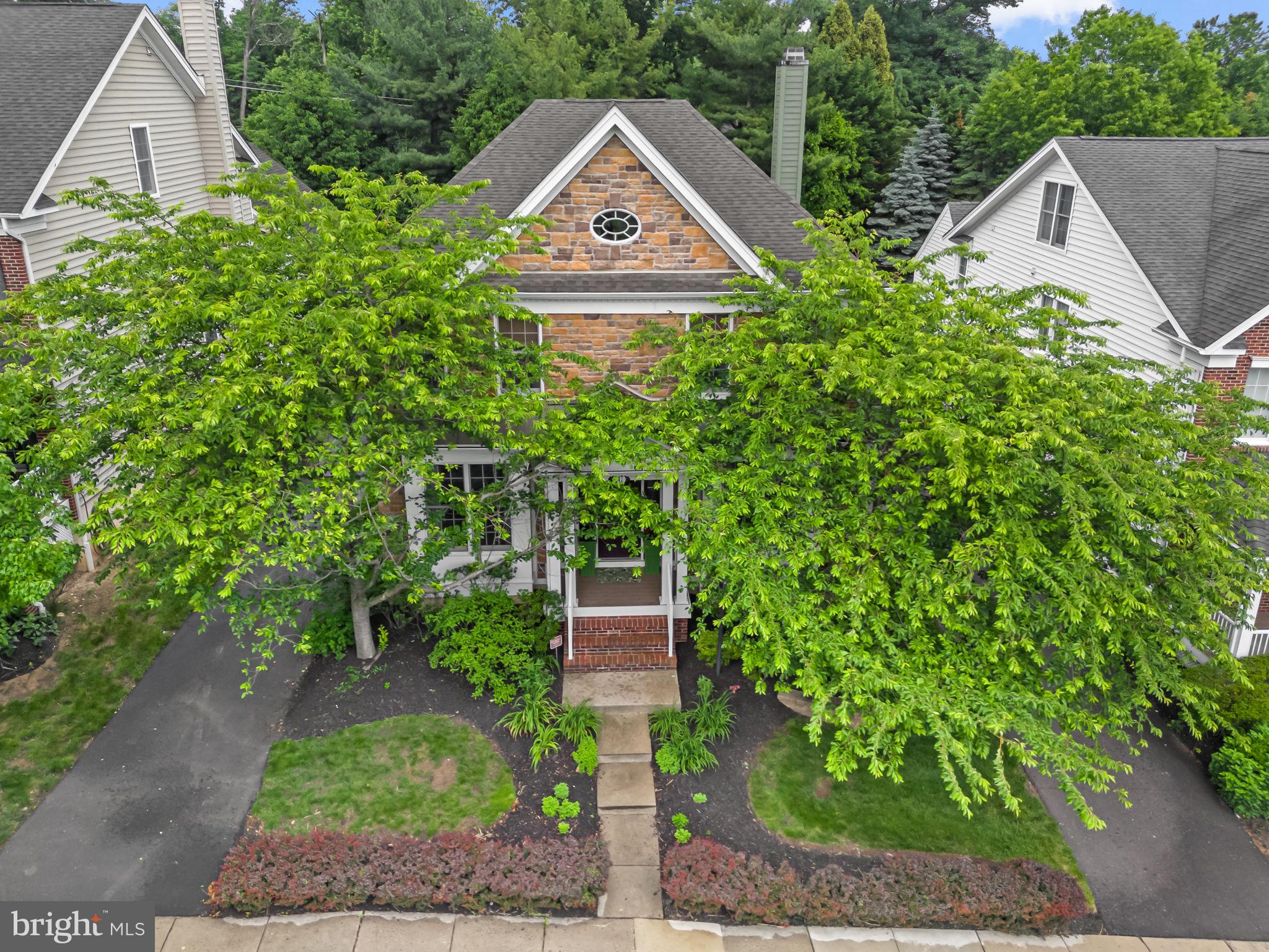 NEW BRITAIN WALK - Residential