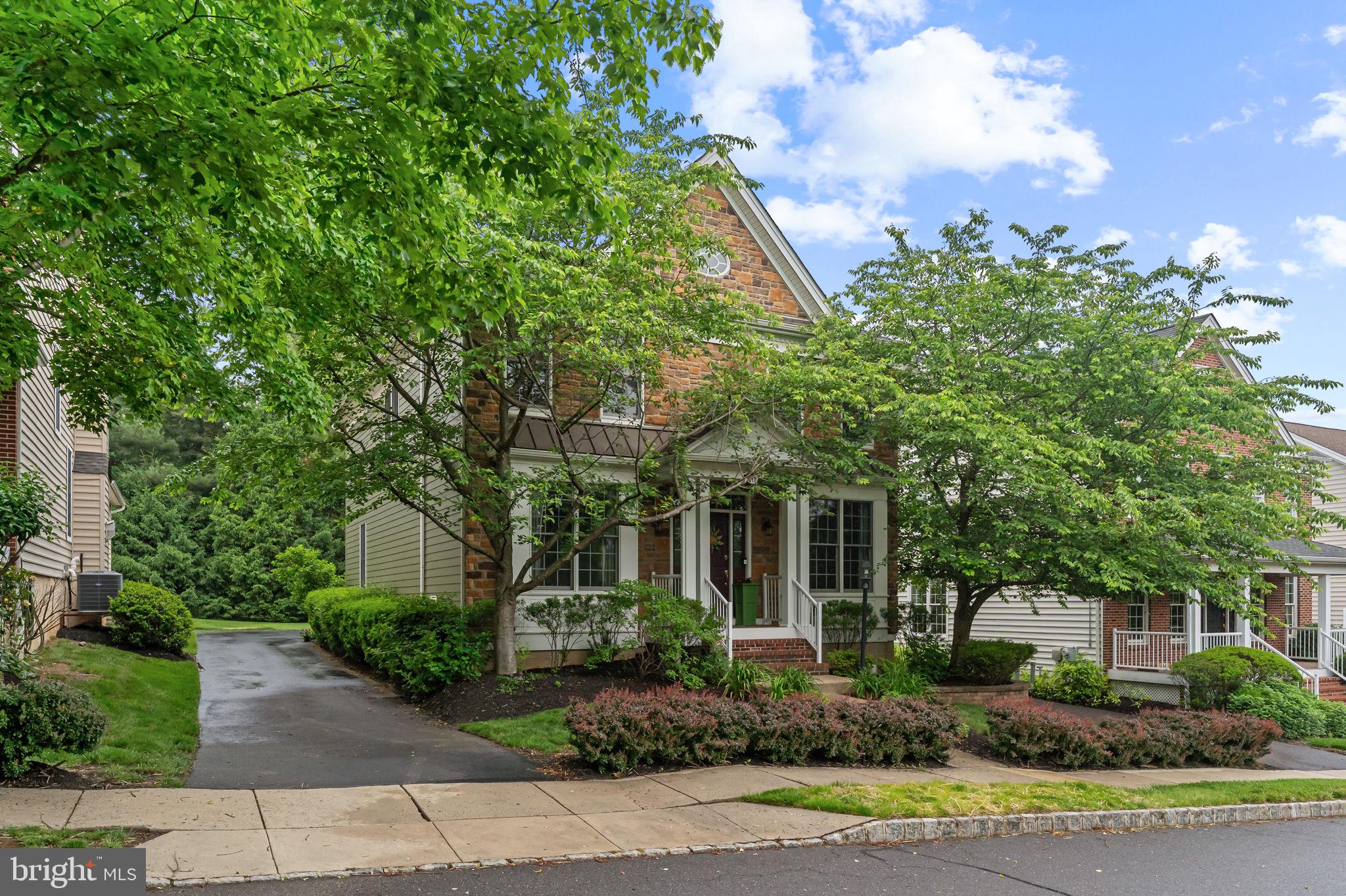 NEW BRITAIN WALK - Residential