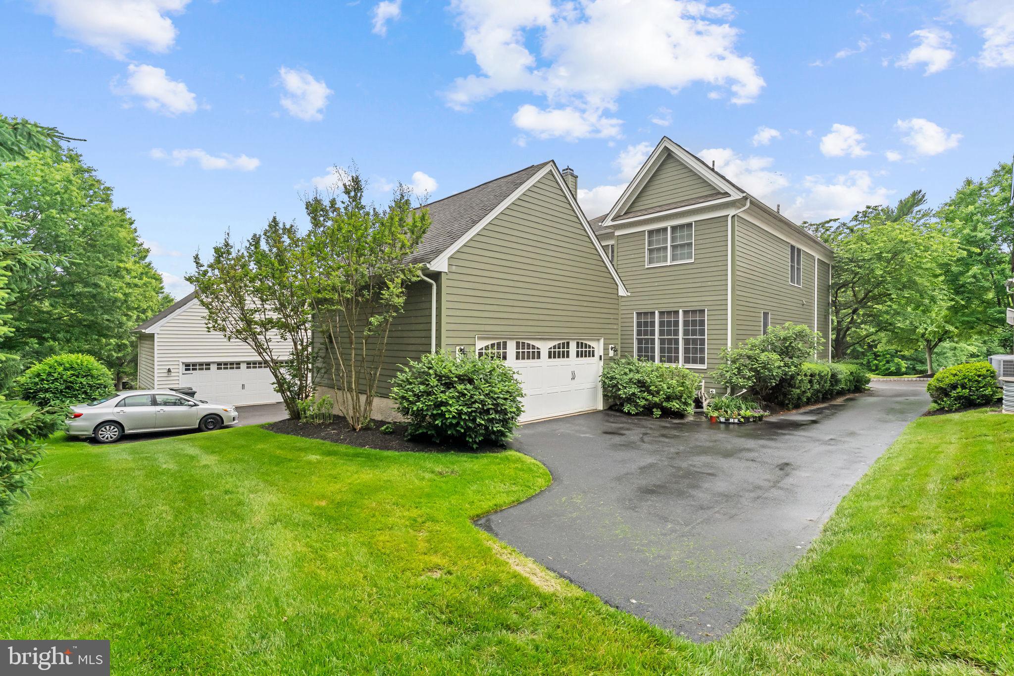 NEW BRITAIN WALK - Residential