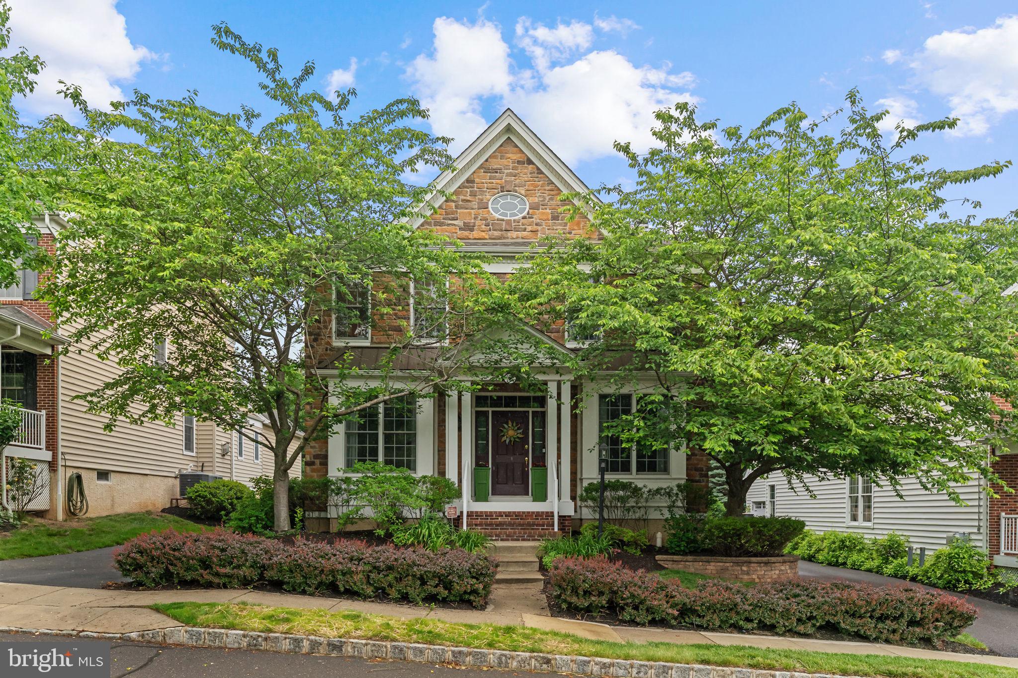 NEW BRITAIN WALK - Residential