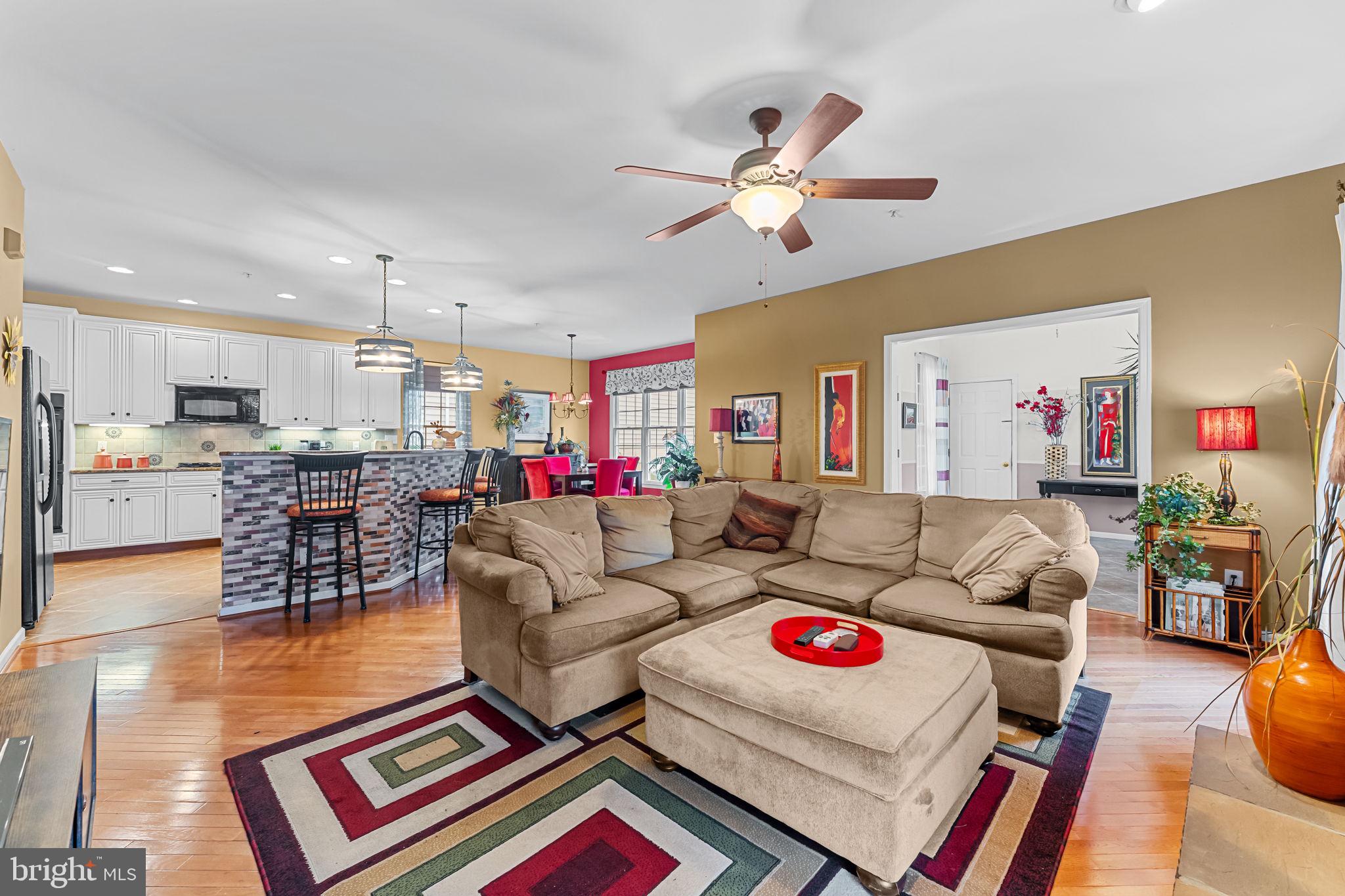 NEW BRITAIN WALK - Residential