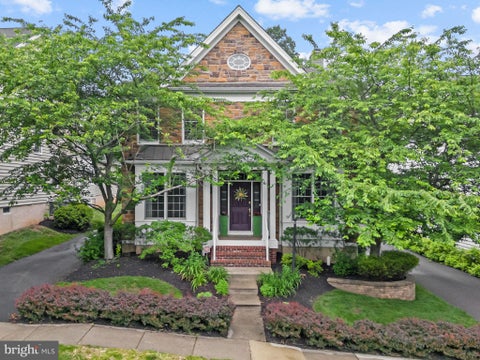 Homes For Sale - 247 Cambridge Place<br/> CHALFONT, PA 18914