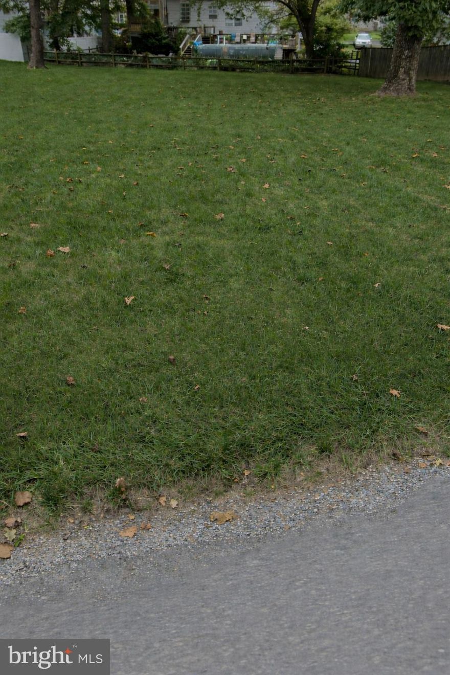 Cleared, level lot located in a desirable beach-access community.  
This parcel could offer an excellent opportunity to design and construct your coastal retreat or full-time residence. The lot’s flat topography helps simplify site preparation and construction, making it ideal for a variety of home designs.
Possible perc completed by previous owner, we are working with the county to confirm records on file.
Enjoy the benefits of a water-oriented community with access to community beaches, perfect for swimming, kayaking, relaxing by the shore, and soaking in the coastal lifestyle. Whether you’re envisioning a primary home, vacation getaway, or investment property, this lot provides a blank canvas in an established neighborhood.
Conveniently located near local amenities, shopping, dining, and commuter routes while still offering a peaceful, beach-community feel. Bring your builder and start planning your dream home by the water.