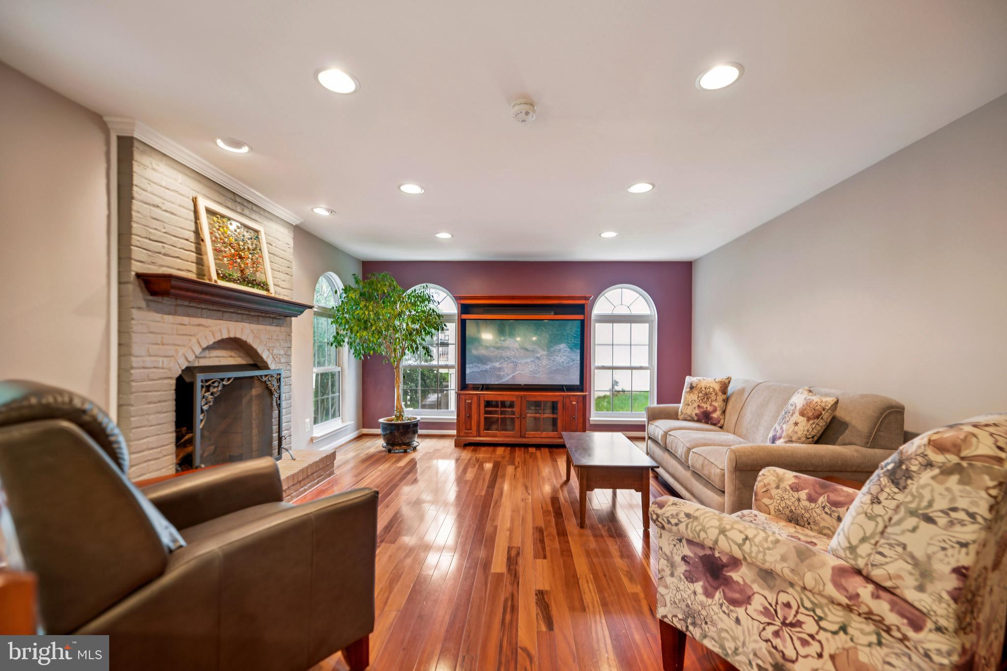 GREAT OAK - Residential