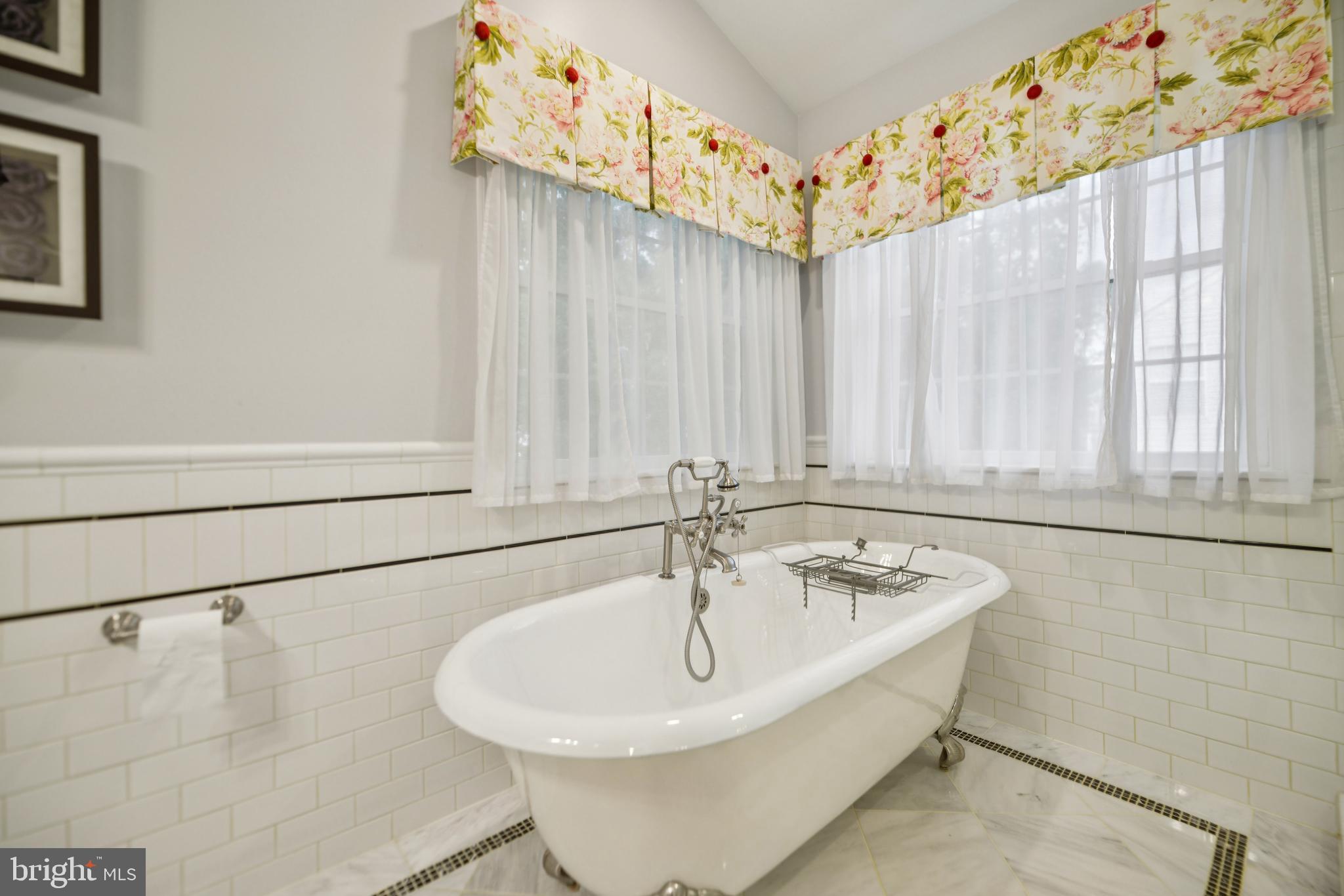 GREAT OAK - Residential