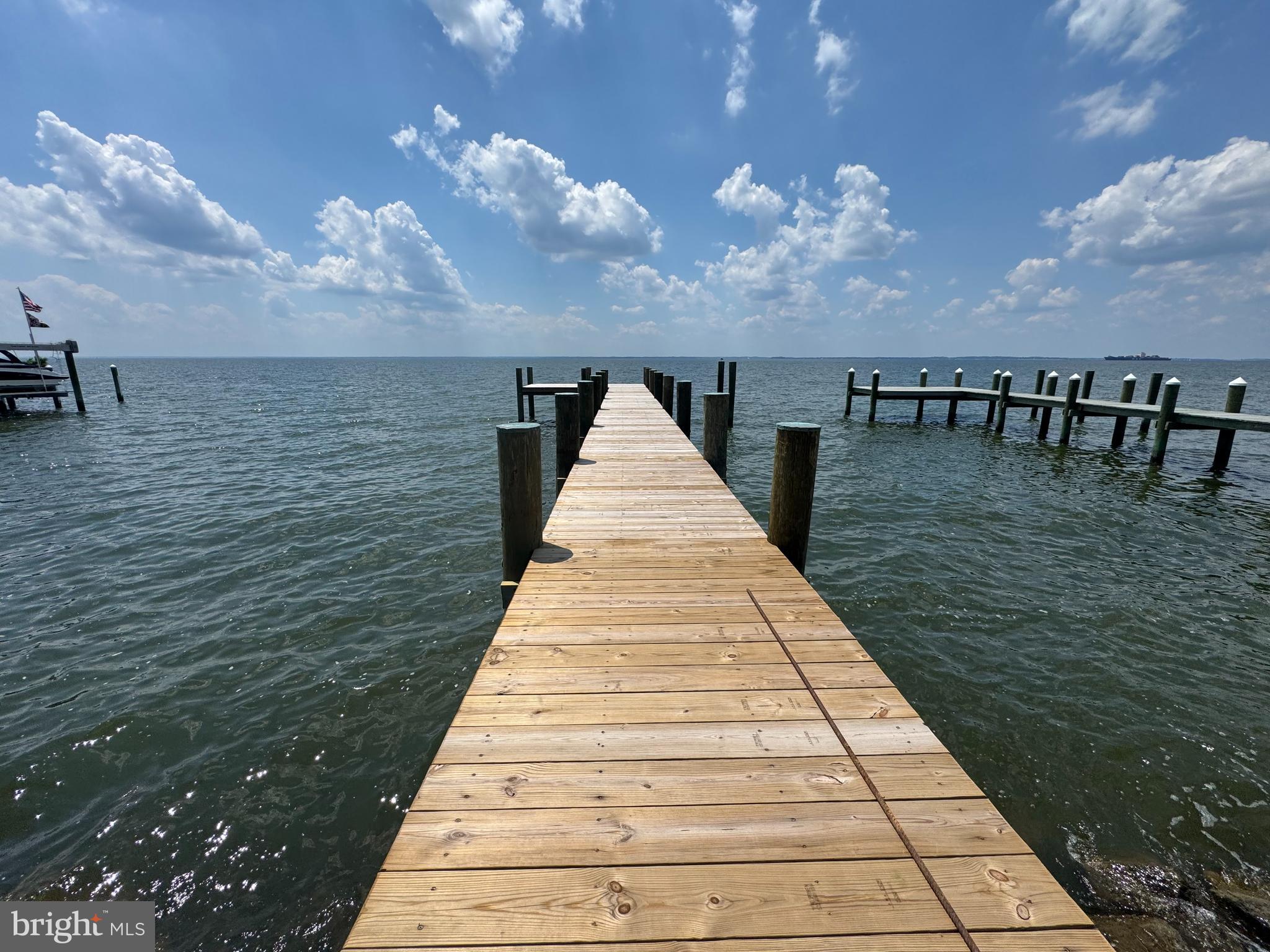414 BAY DRIVE