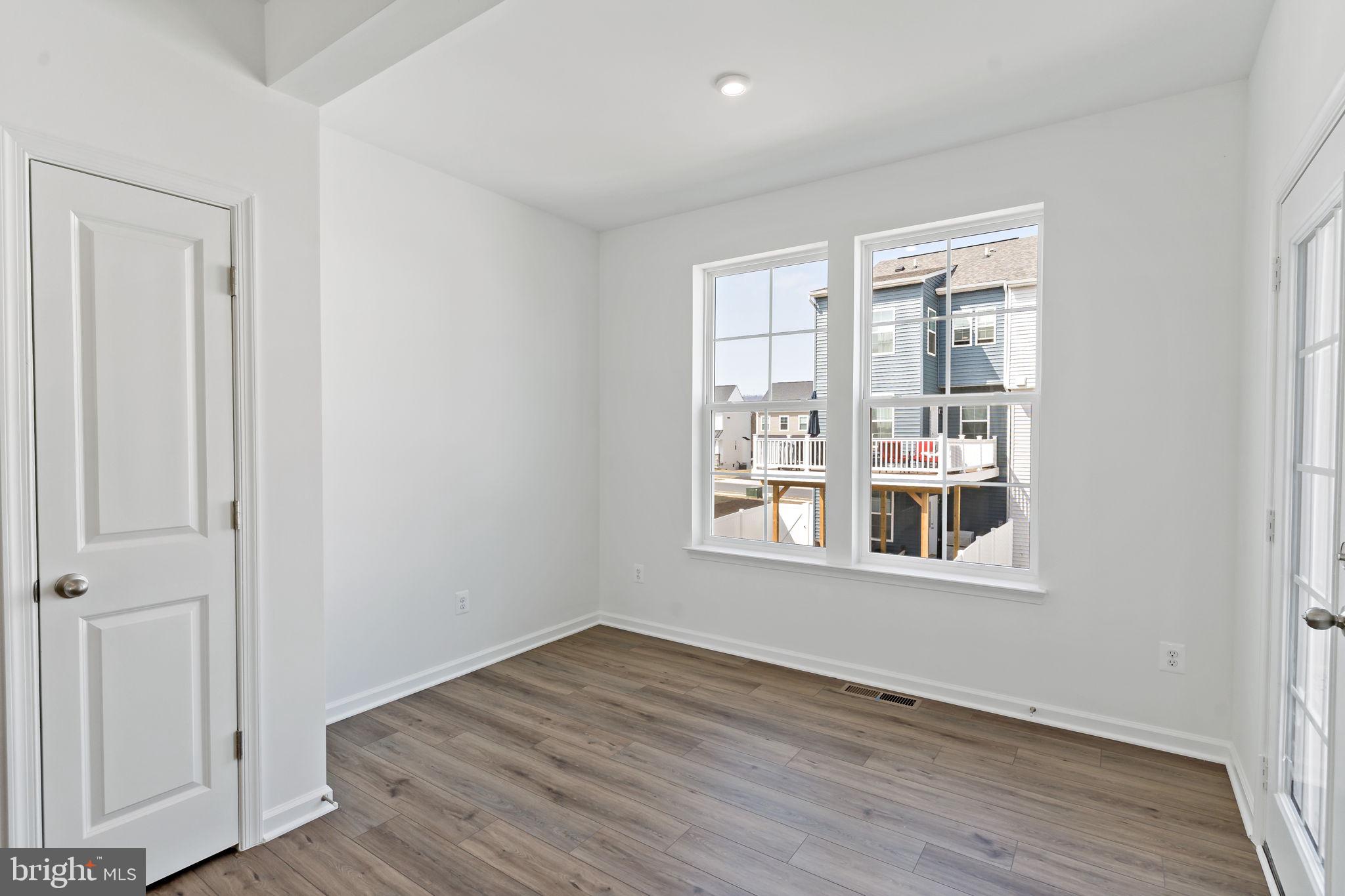 MARTINSBURG STATION - Residential