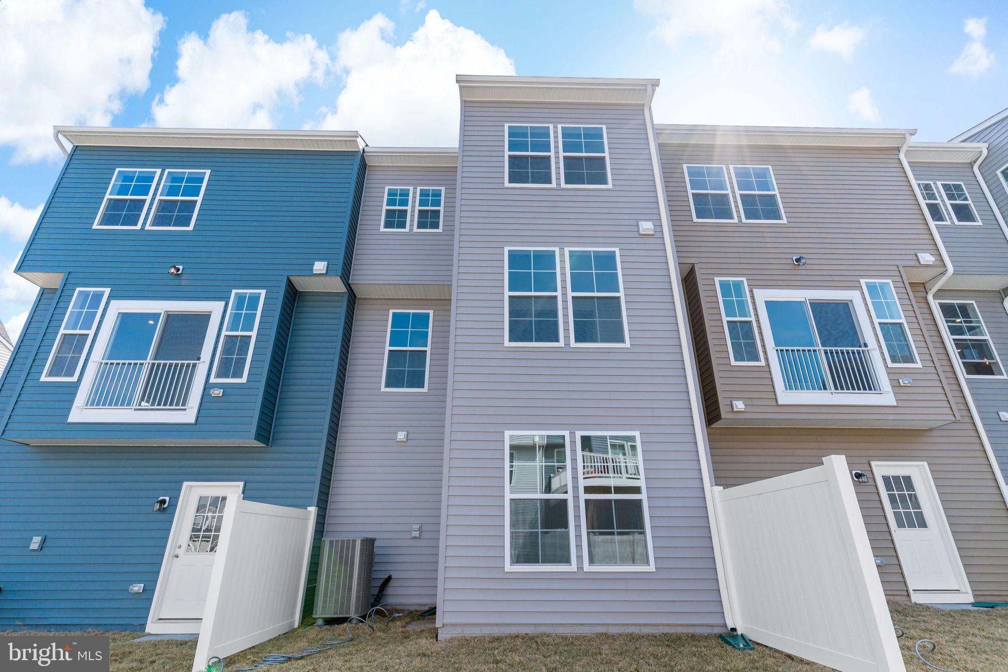 MARTINSBURG STATION - Residential