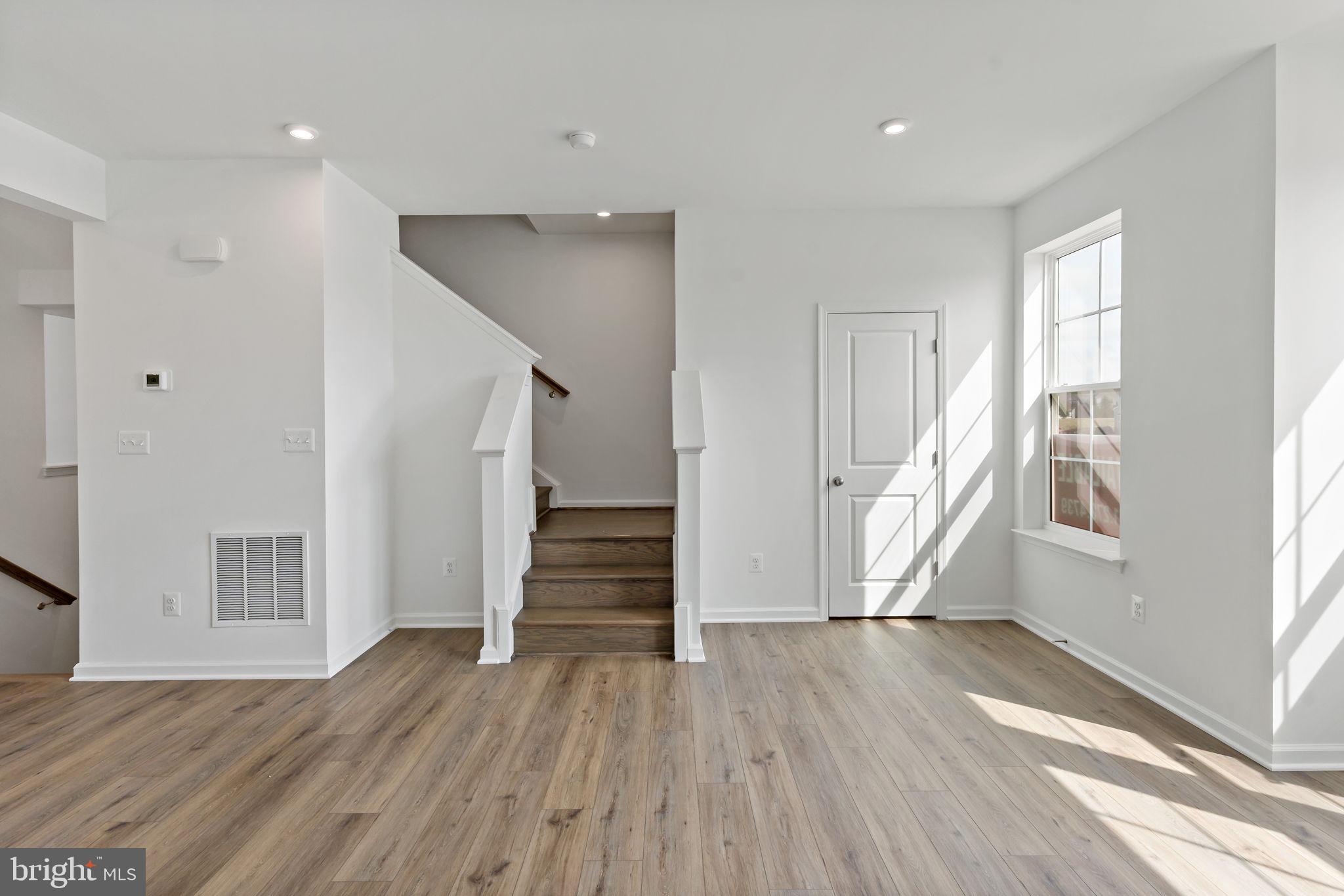 MARTINSBURG STATION - Residential