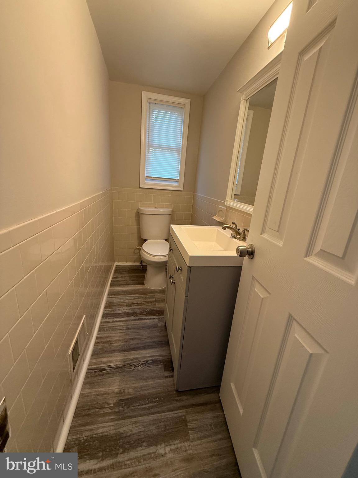 ANNALANE TERRACE - Residential Lease